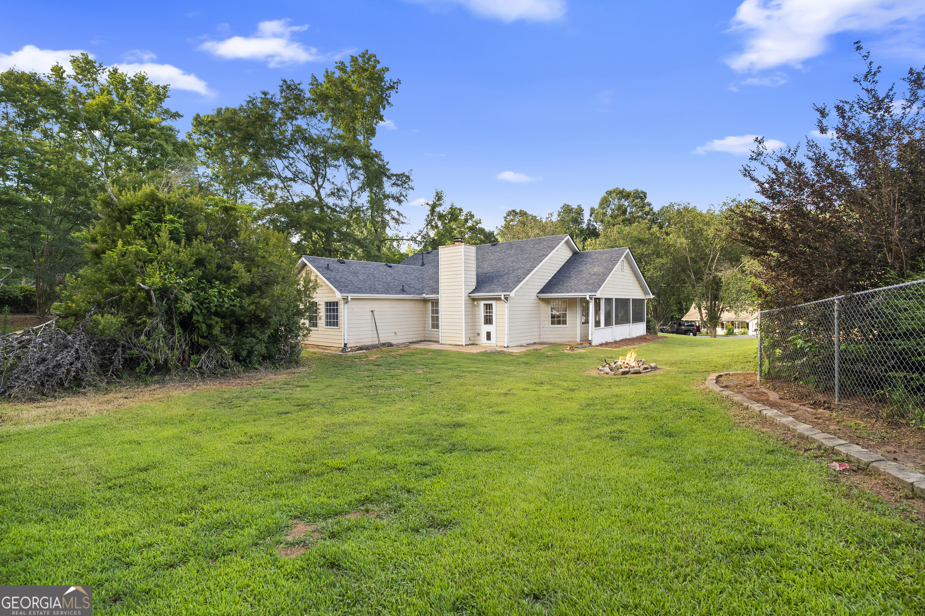 165 Lakefront Drive