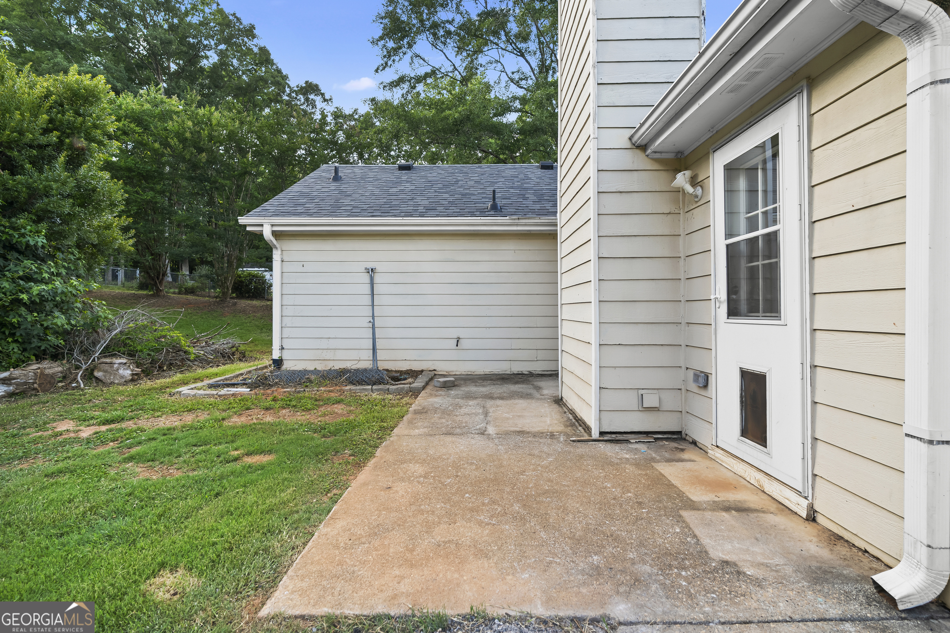 165 Lakefront Drive