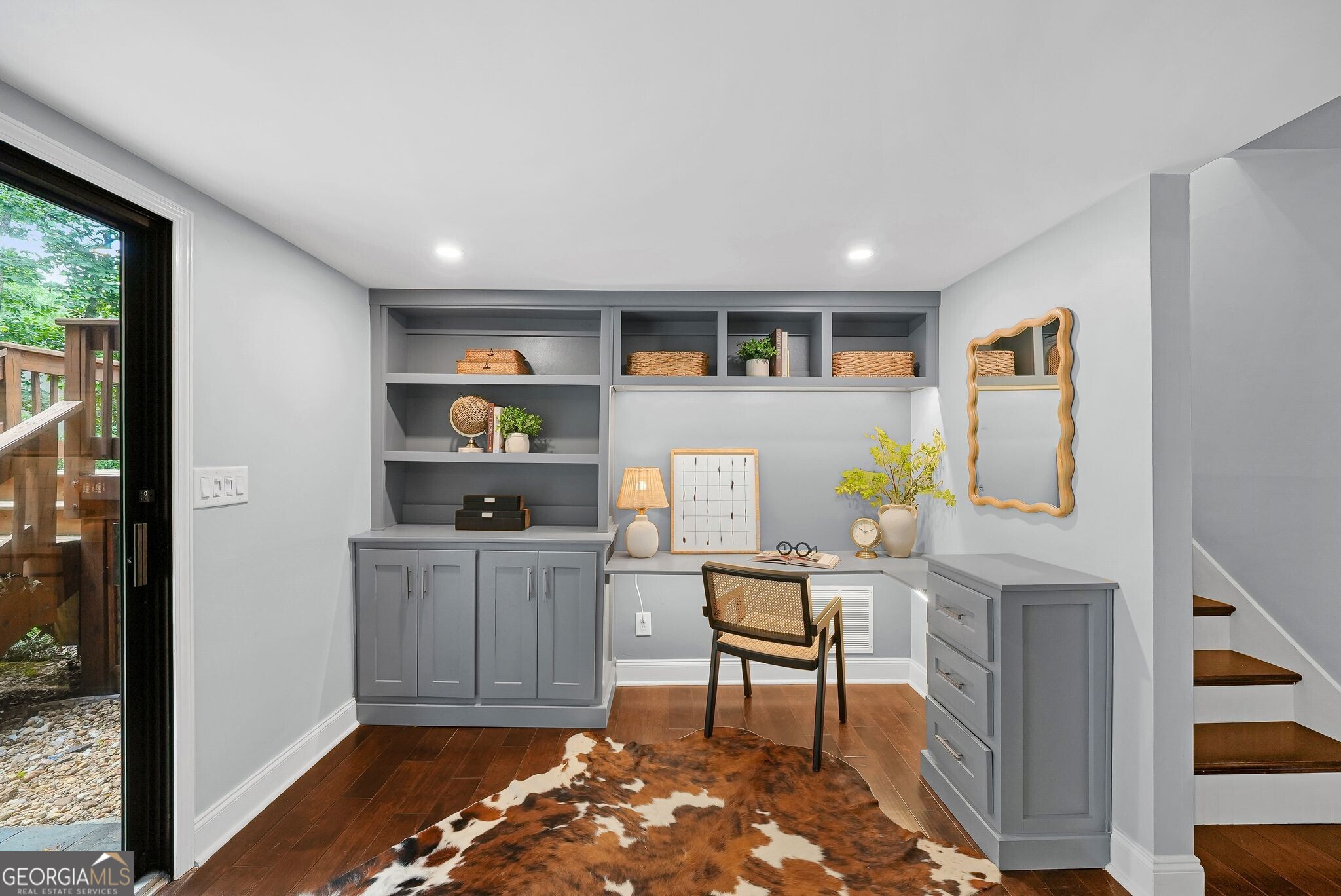465 Roswell Hills Place