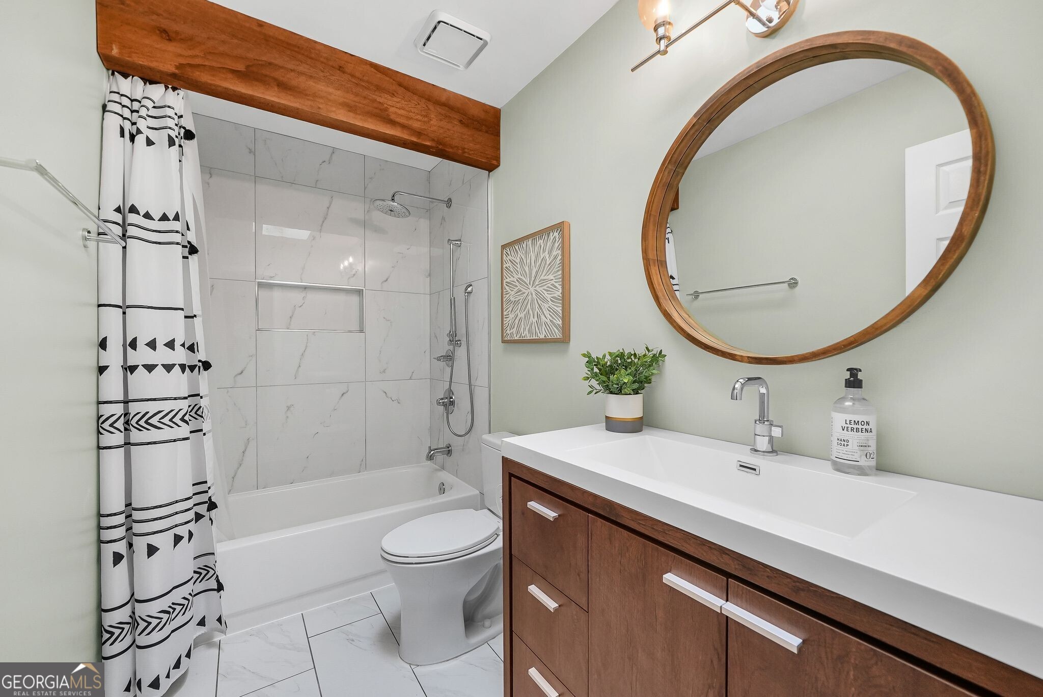 465 Roswell Hills Place