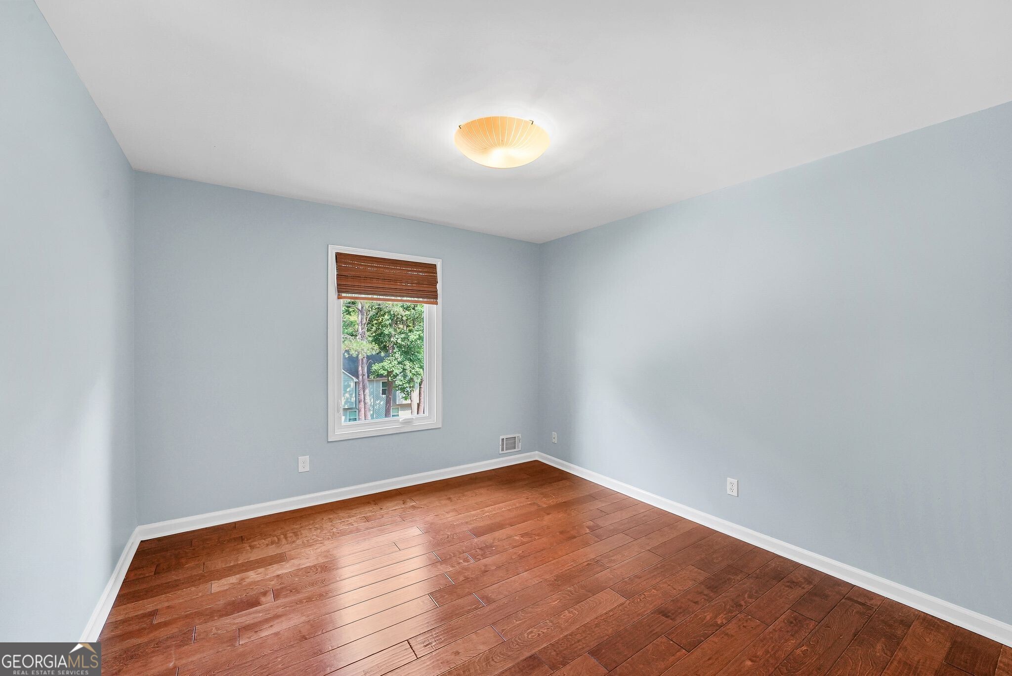 465 Roswell Hills Place