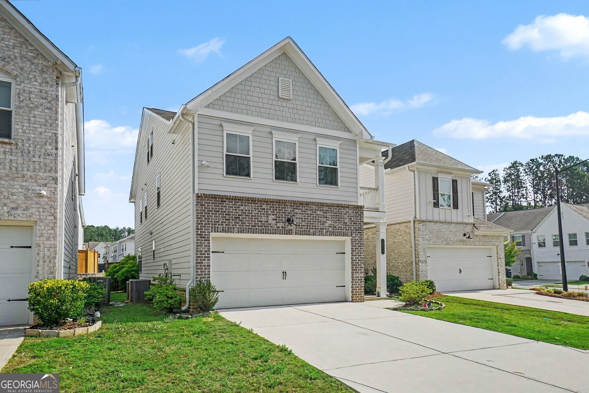 3723 Silvery Way