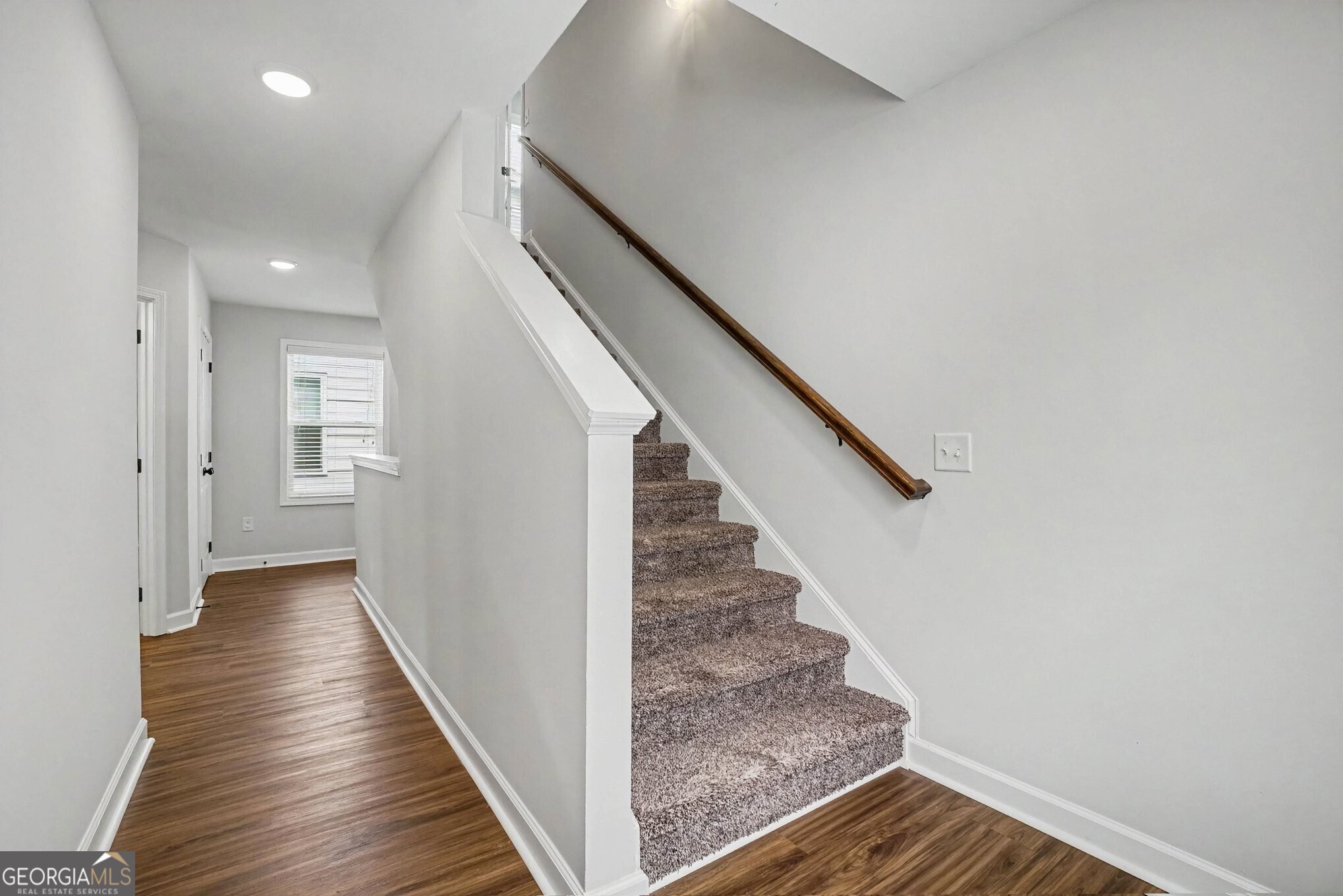 3723 Silvery Way