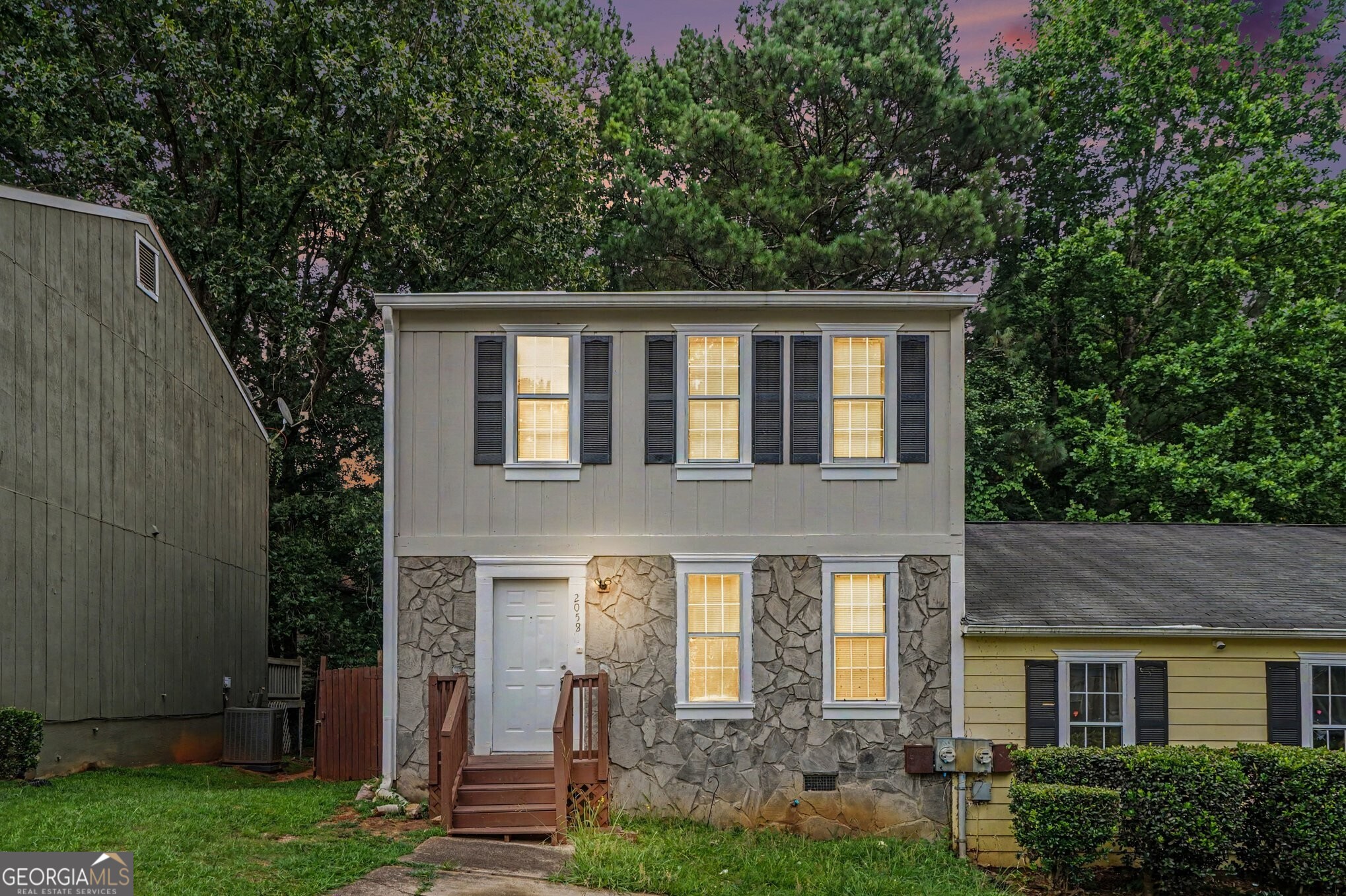2058 Charter Lane