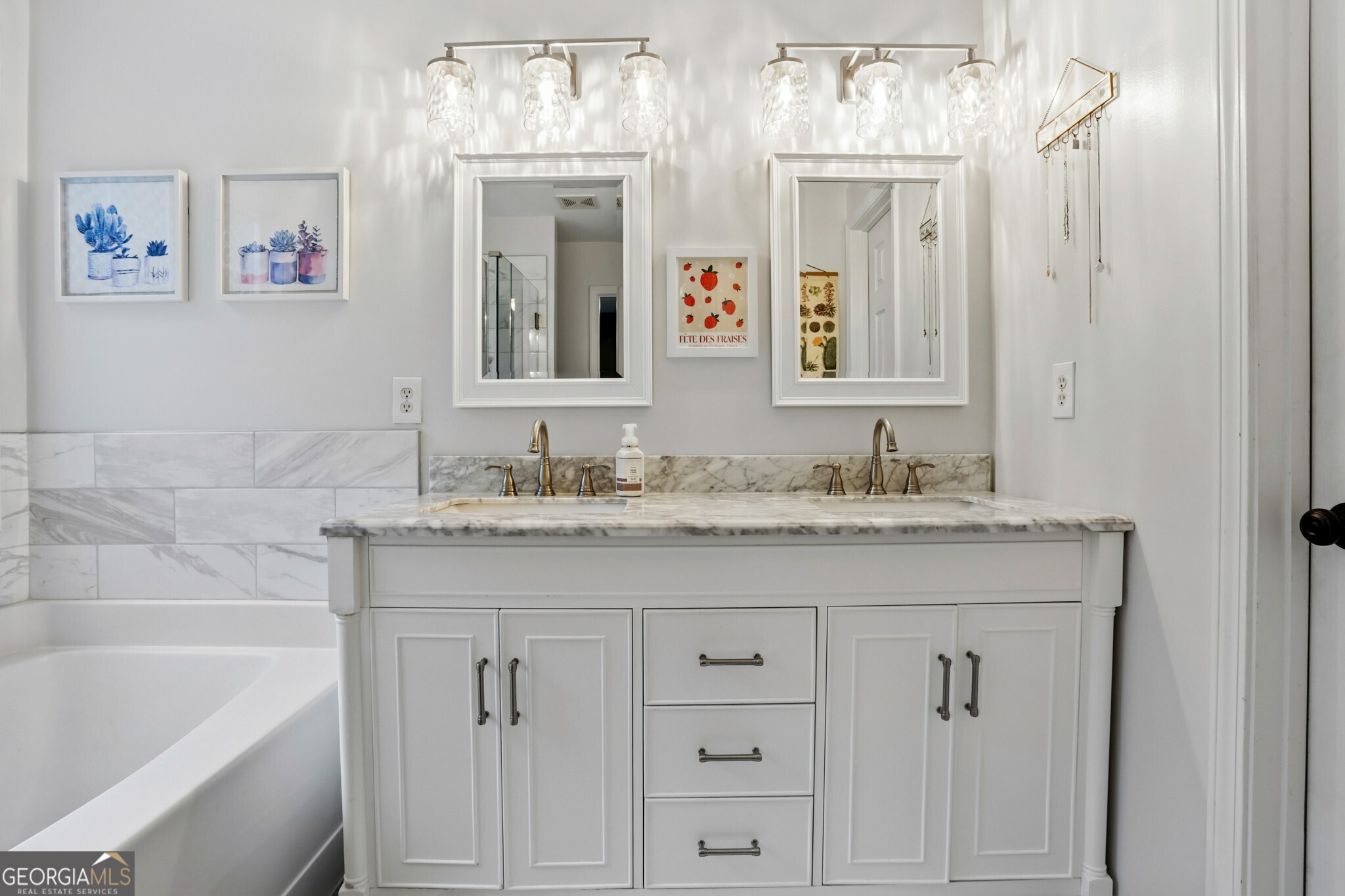 3424 Kensington Parc Circle