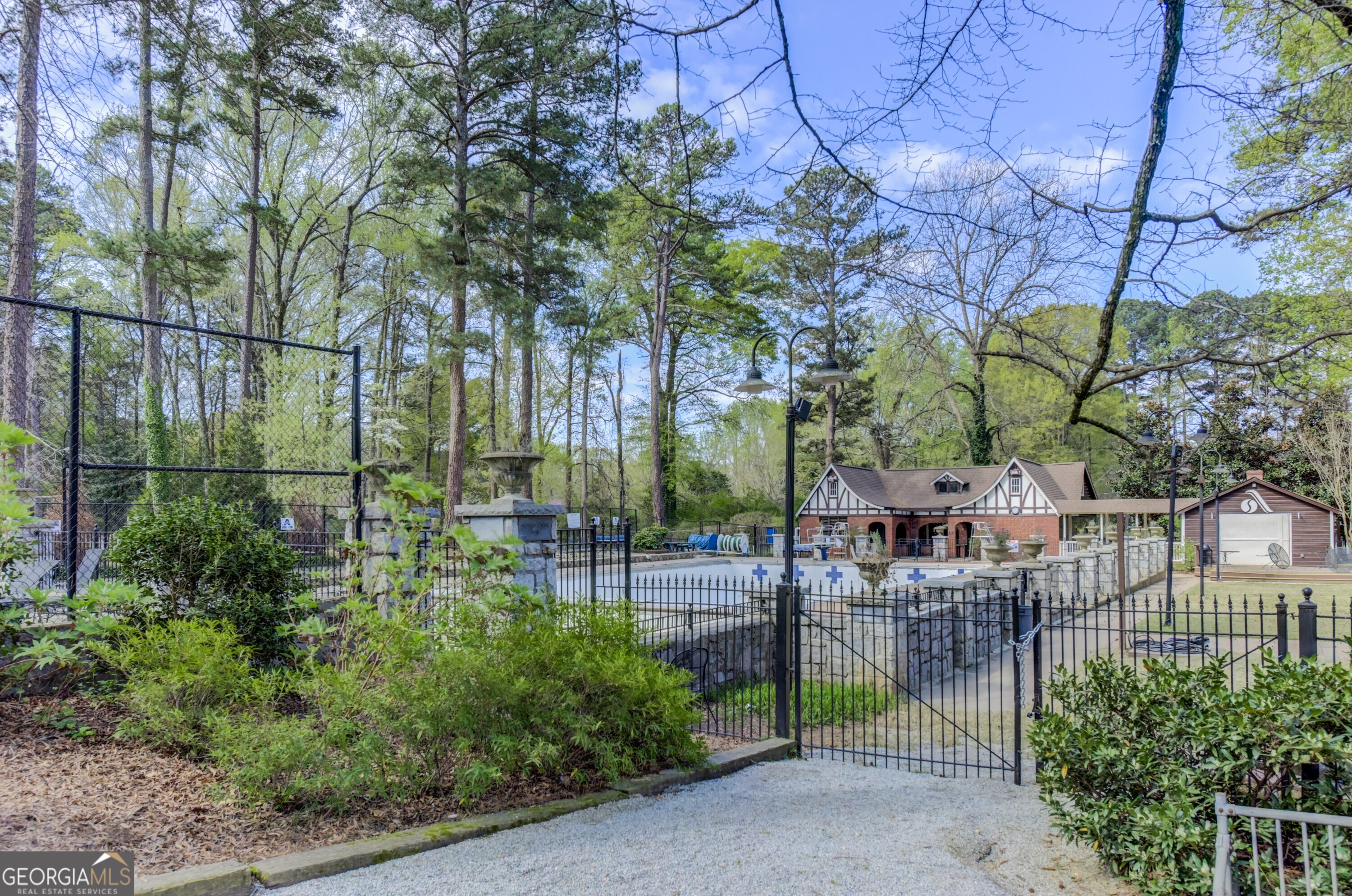 3424 Kensington Parc Circle