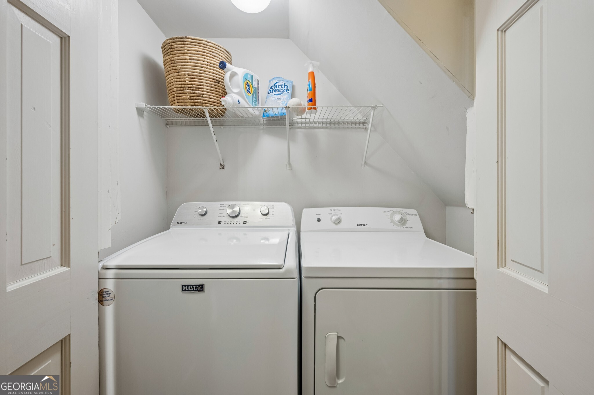 483 Waldo Street SE