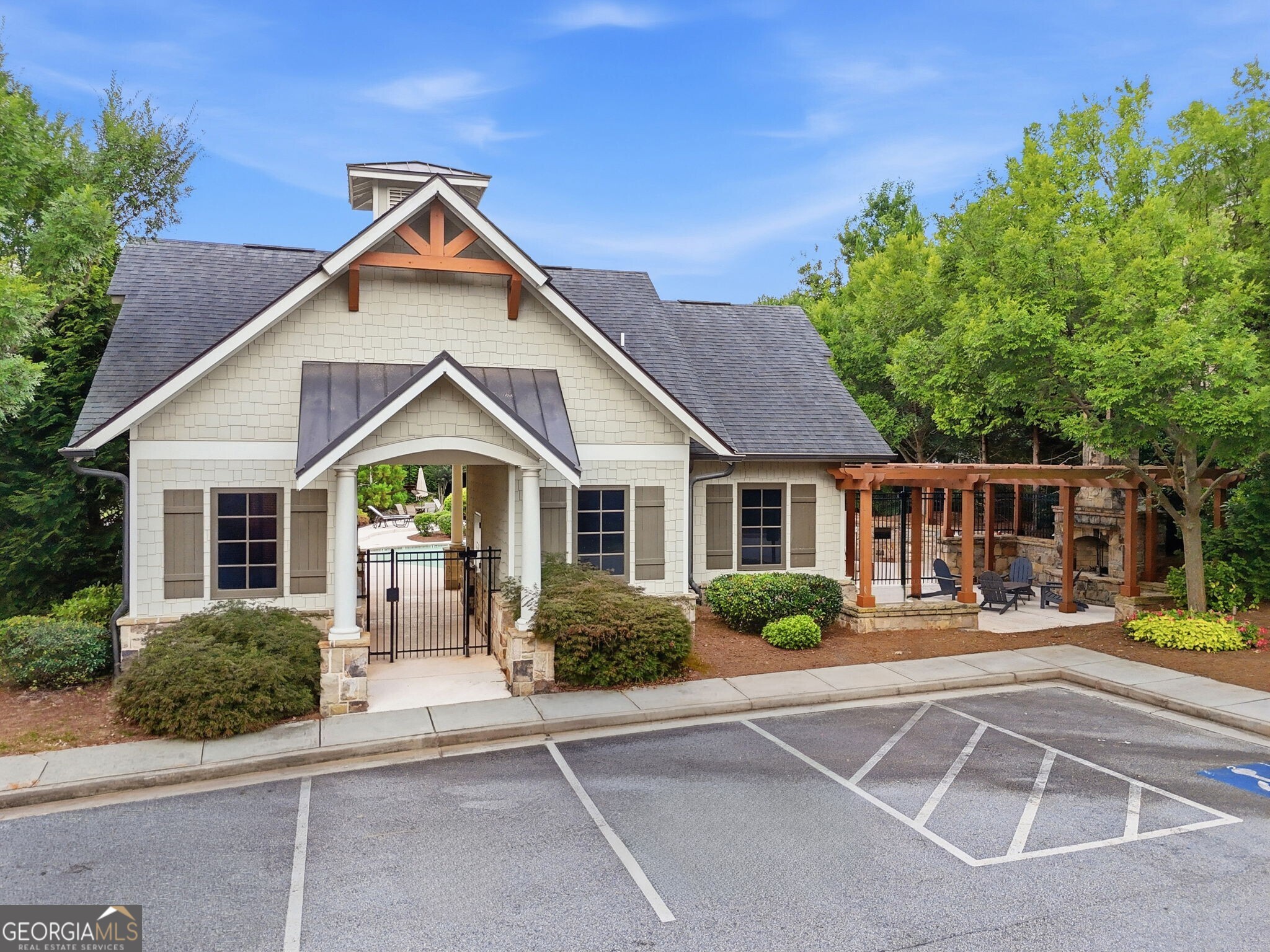 3457 Brookleigh Lane NE