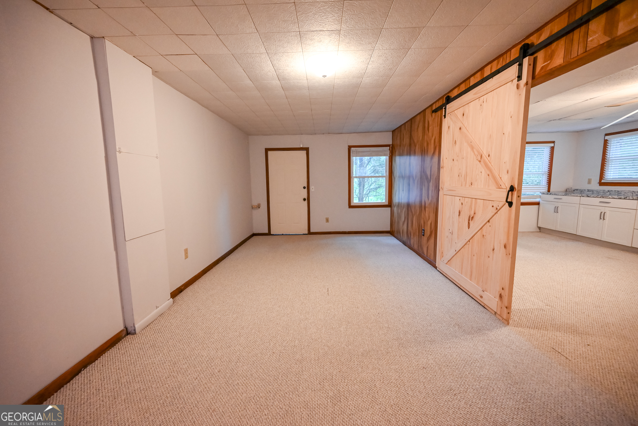 1194 Lassiter Drive