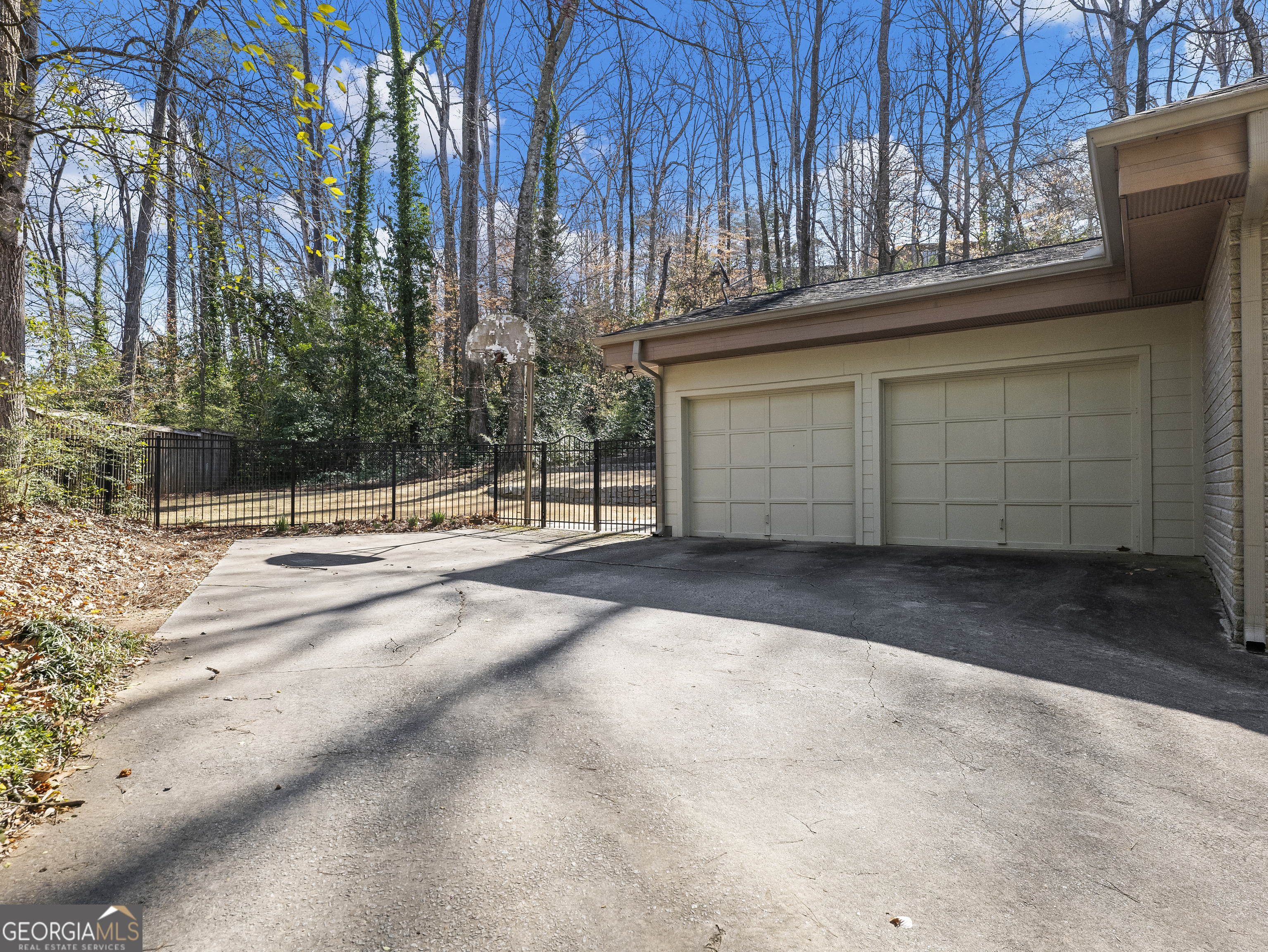2153 Starfire Drive NE