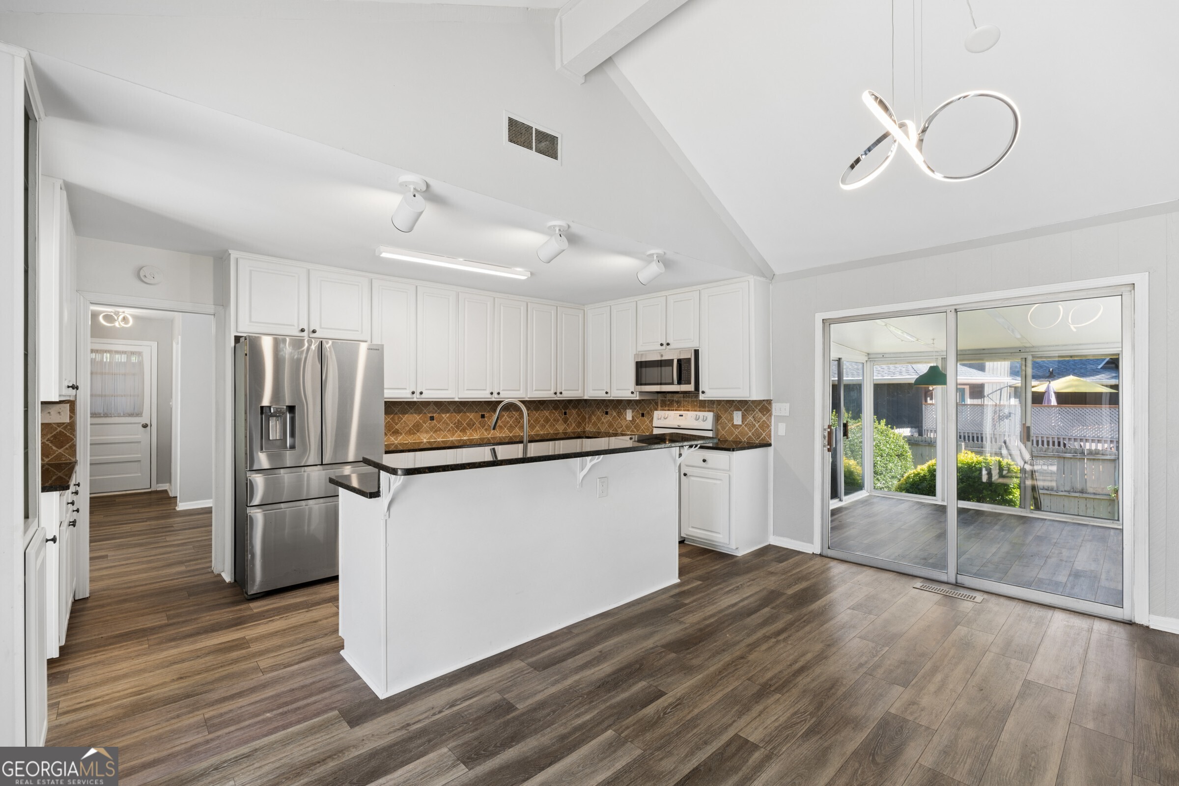 746 Hillwood Drive