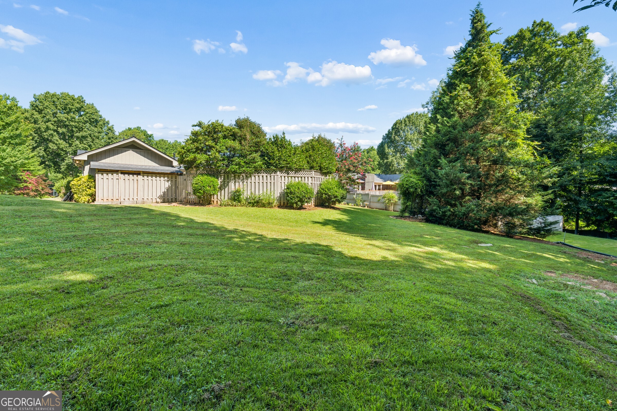 746 Hillwood Drive