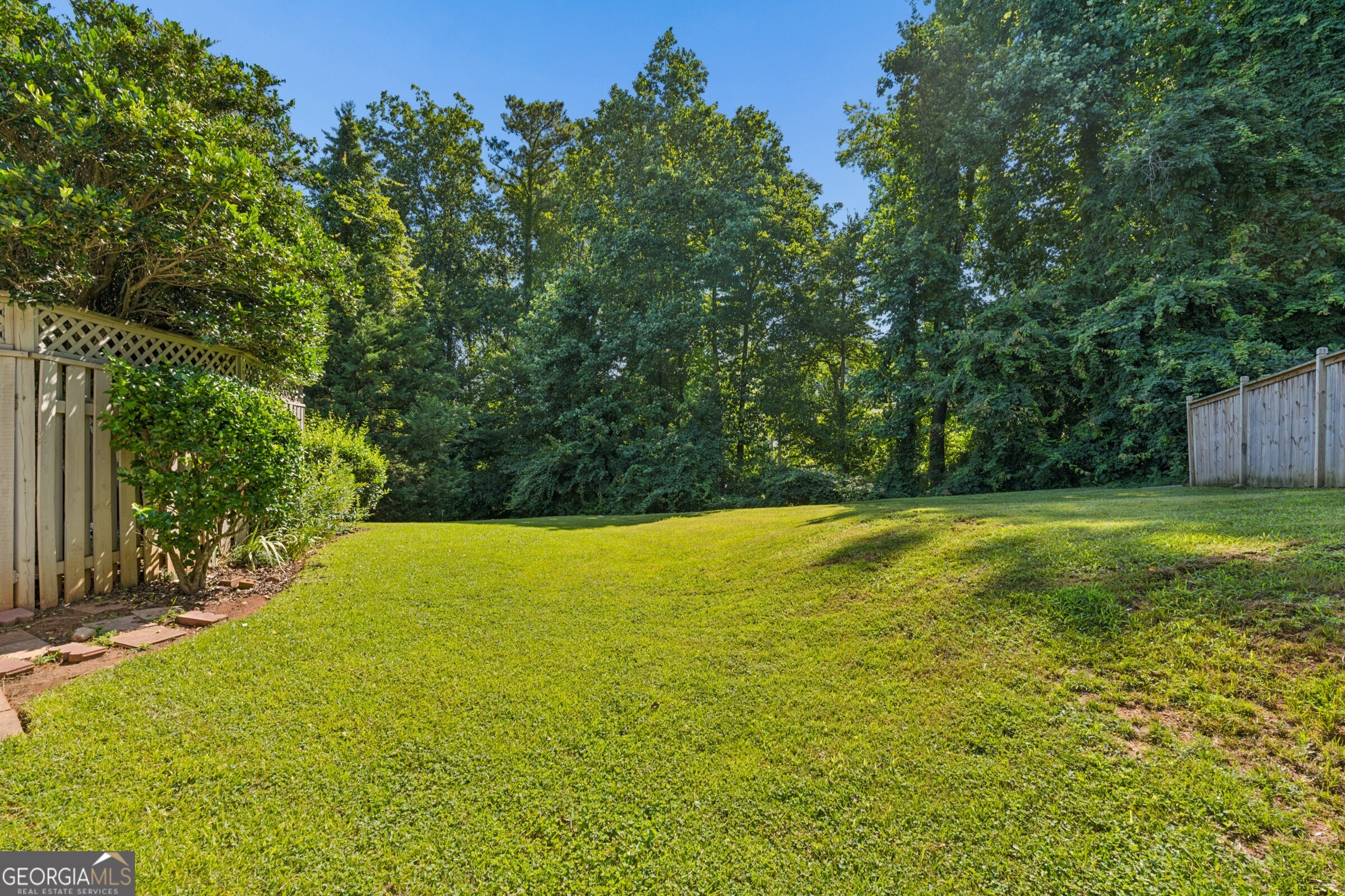 746 Hillwood Drive