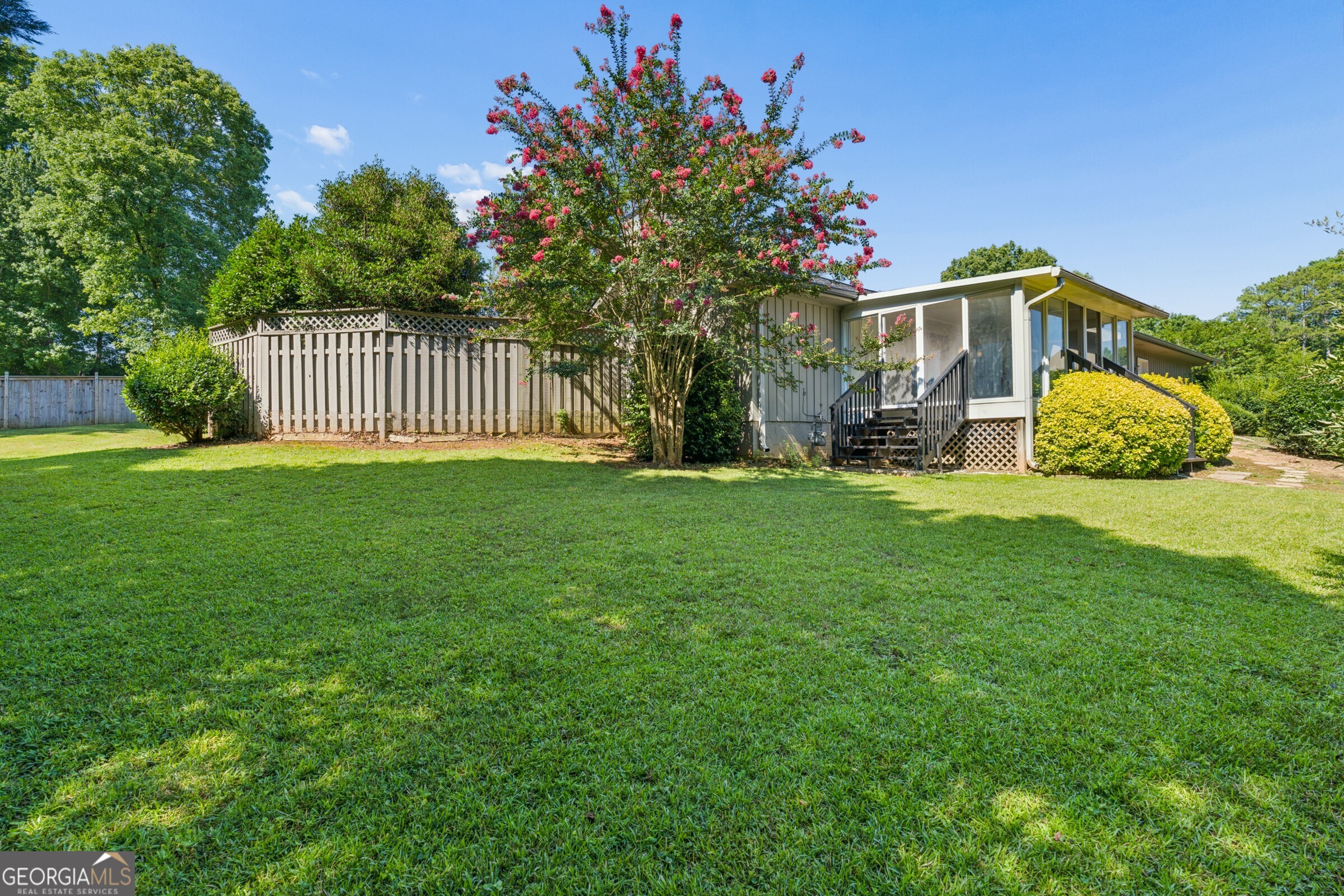 746 Hillwood Drive