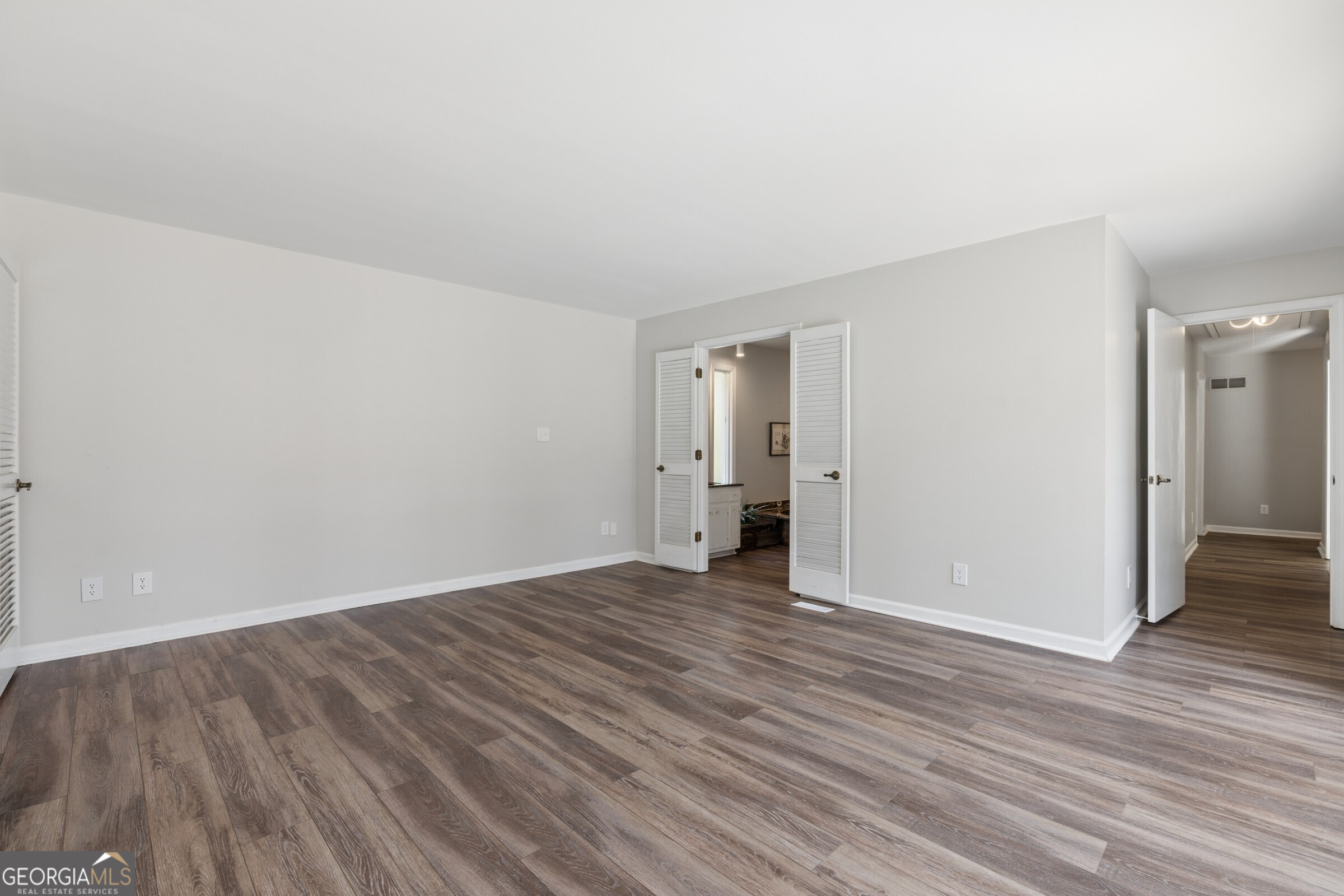 746 Hillwood Drive