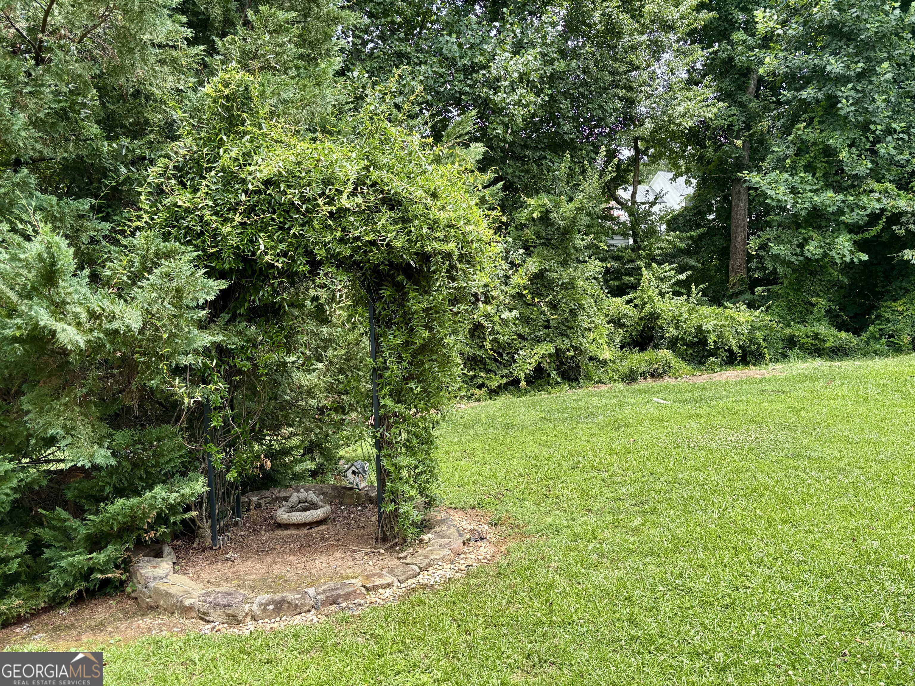 746 Hillwood Drive