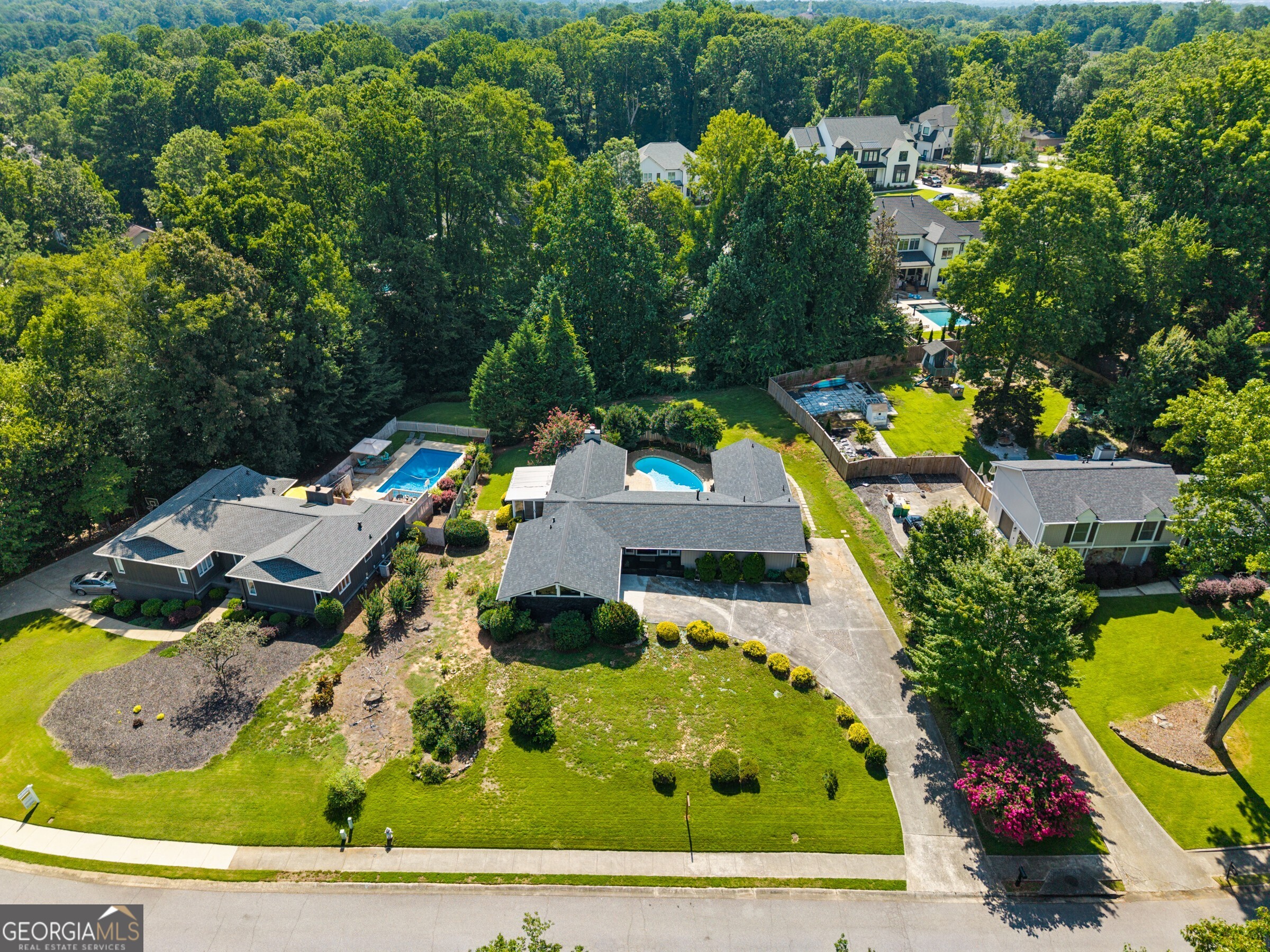 746 Hillwood Drive