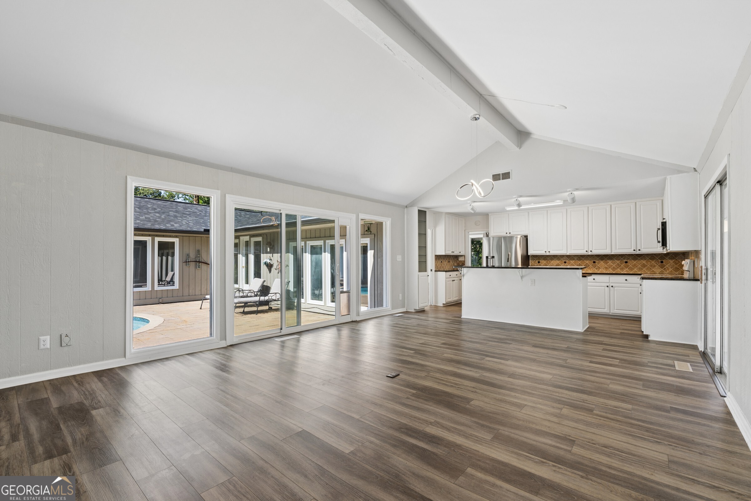 746 Hillwood Drive