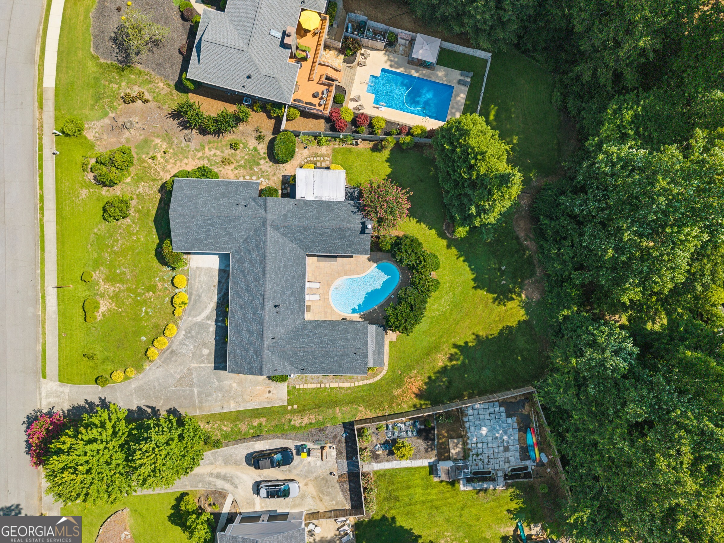 746 Hillwood Drive