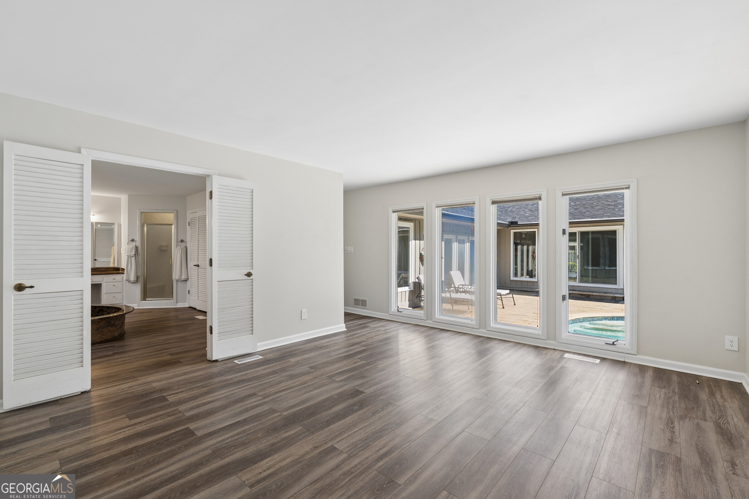746 Hillwood Drive