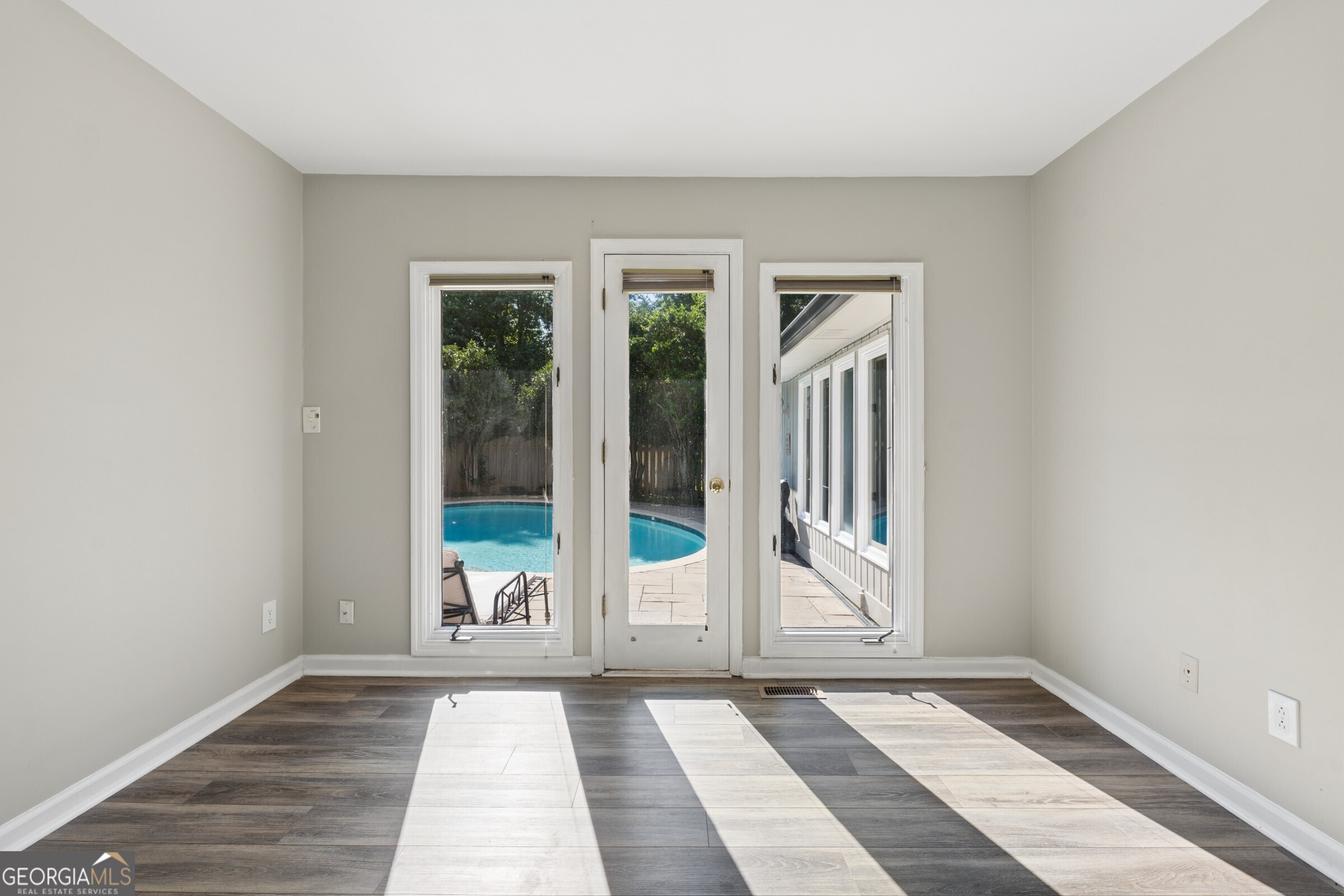 746 Hillwood Drive