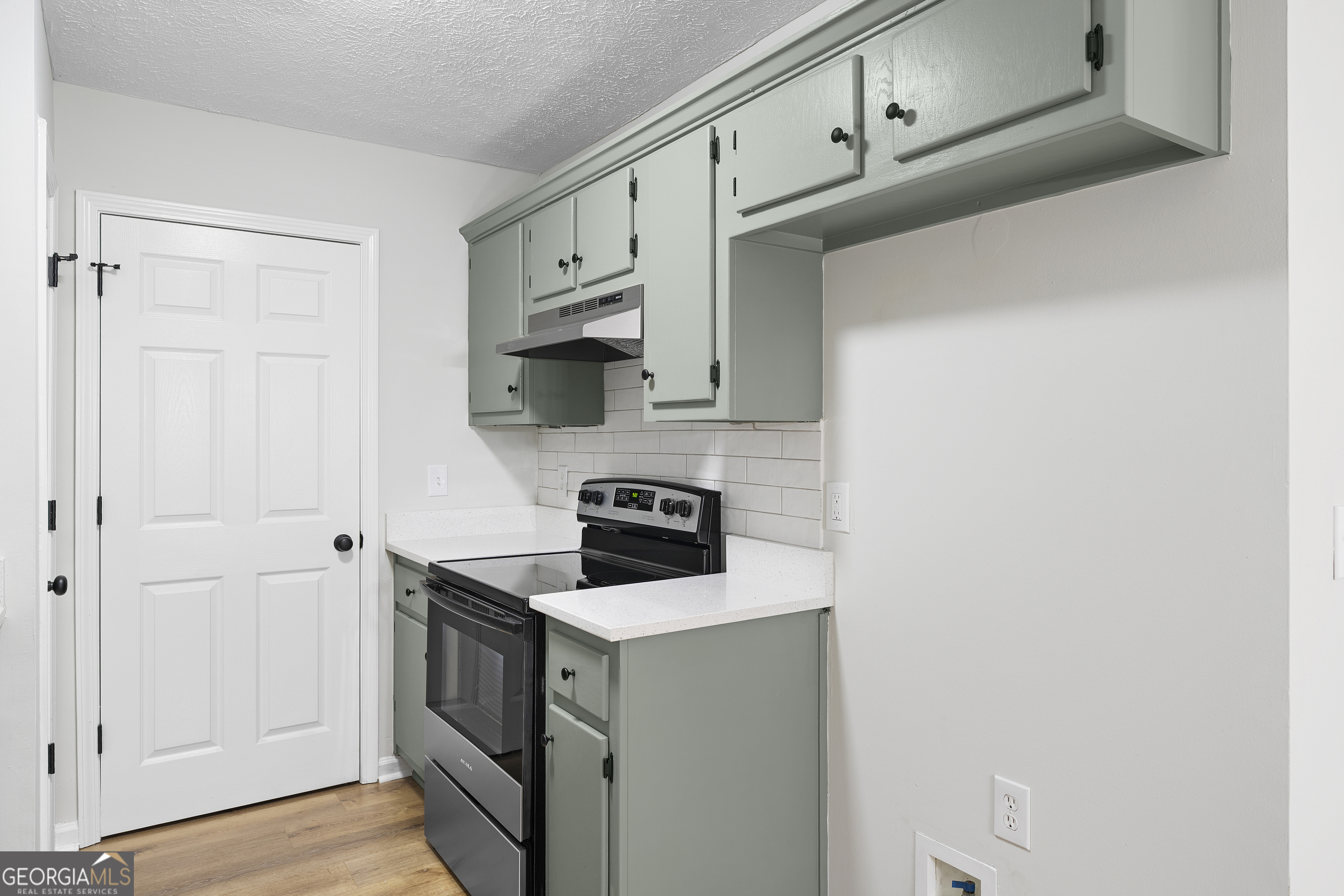 332 Lavista Drive SW