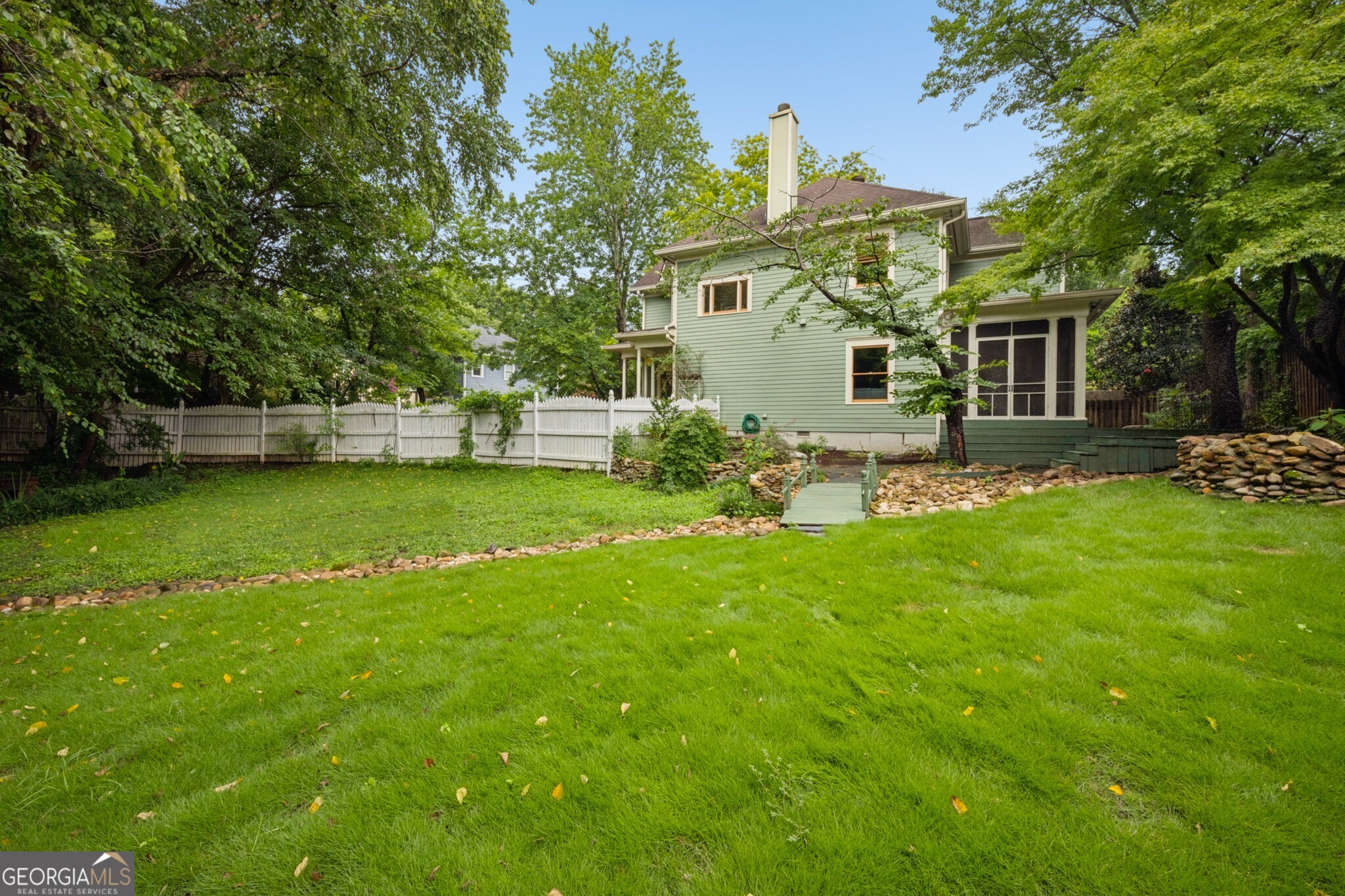 370 Oakland Park SE