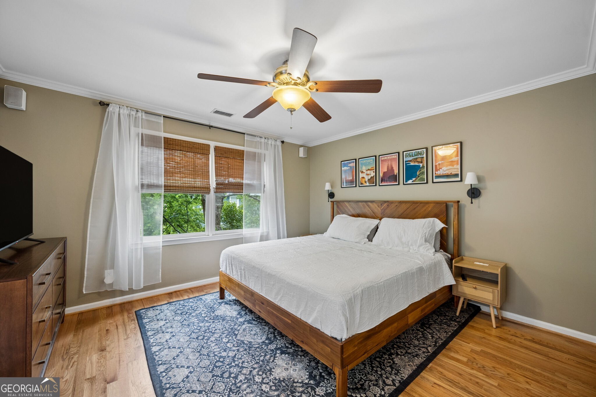 370 Oakland Park SE