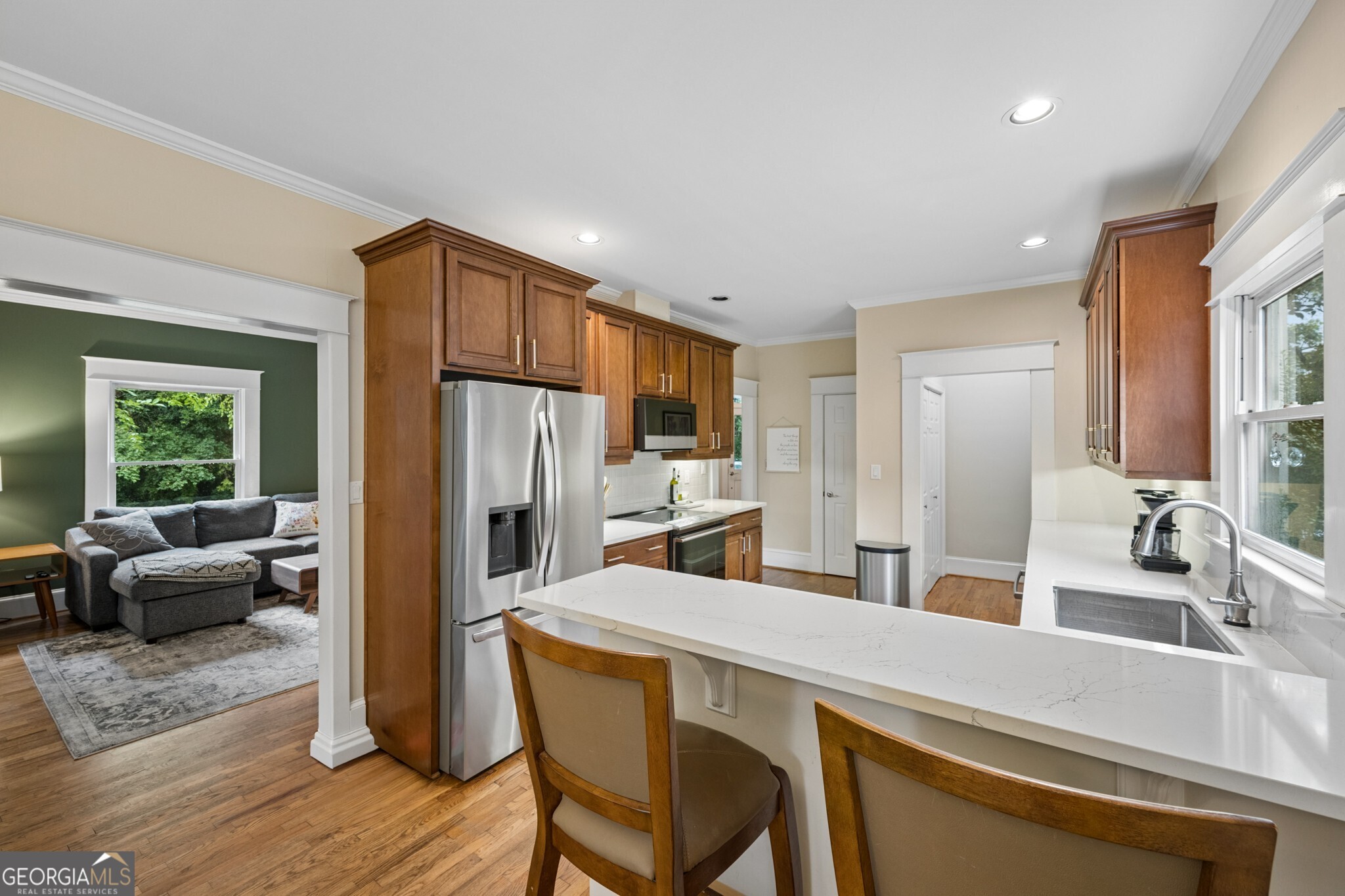 370 Oakland Park SE