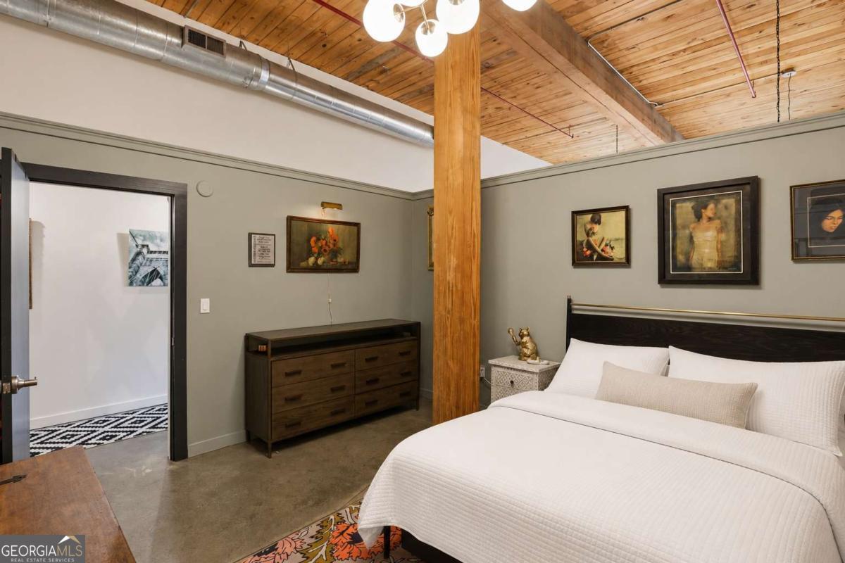 170 Boulevard SE # 410H