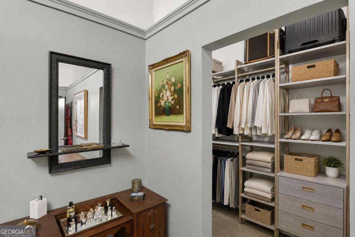 170 Boulevard SE # 410H