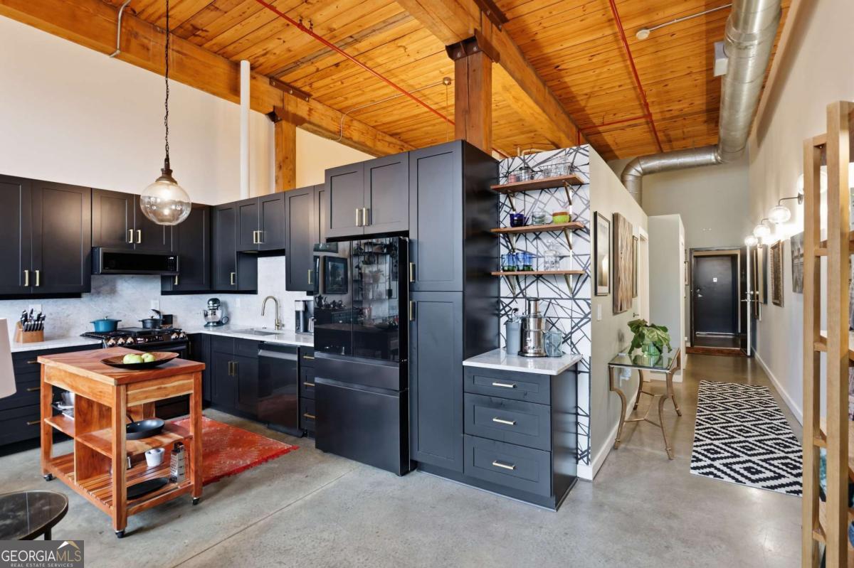 170 Boulevard SE # 410H