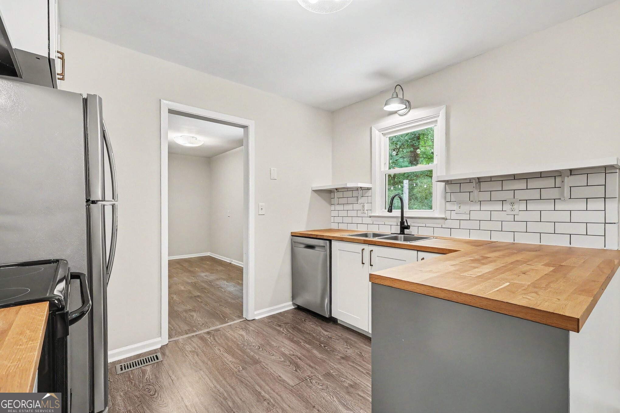4119 Radcliffe Court