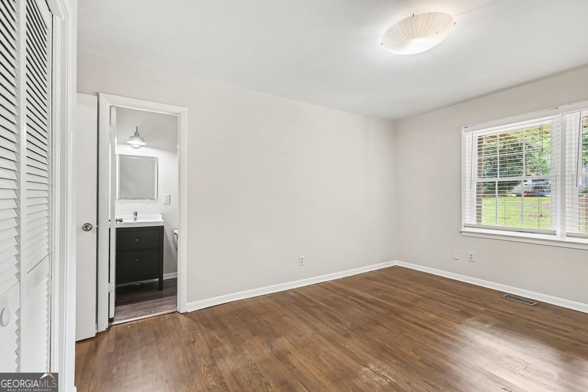 4119 Radcliffe Court