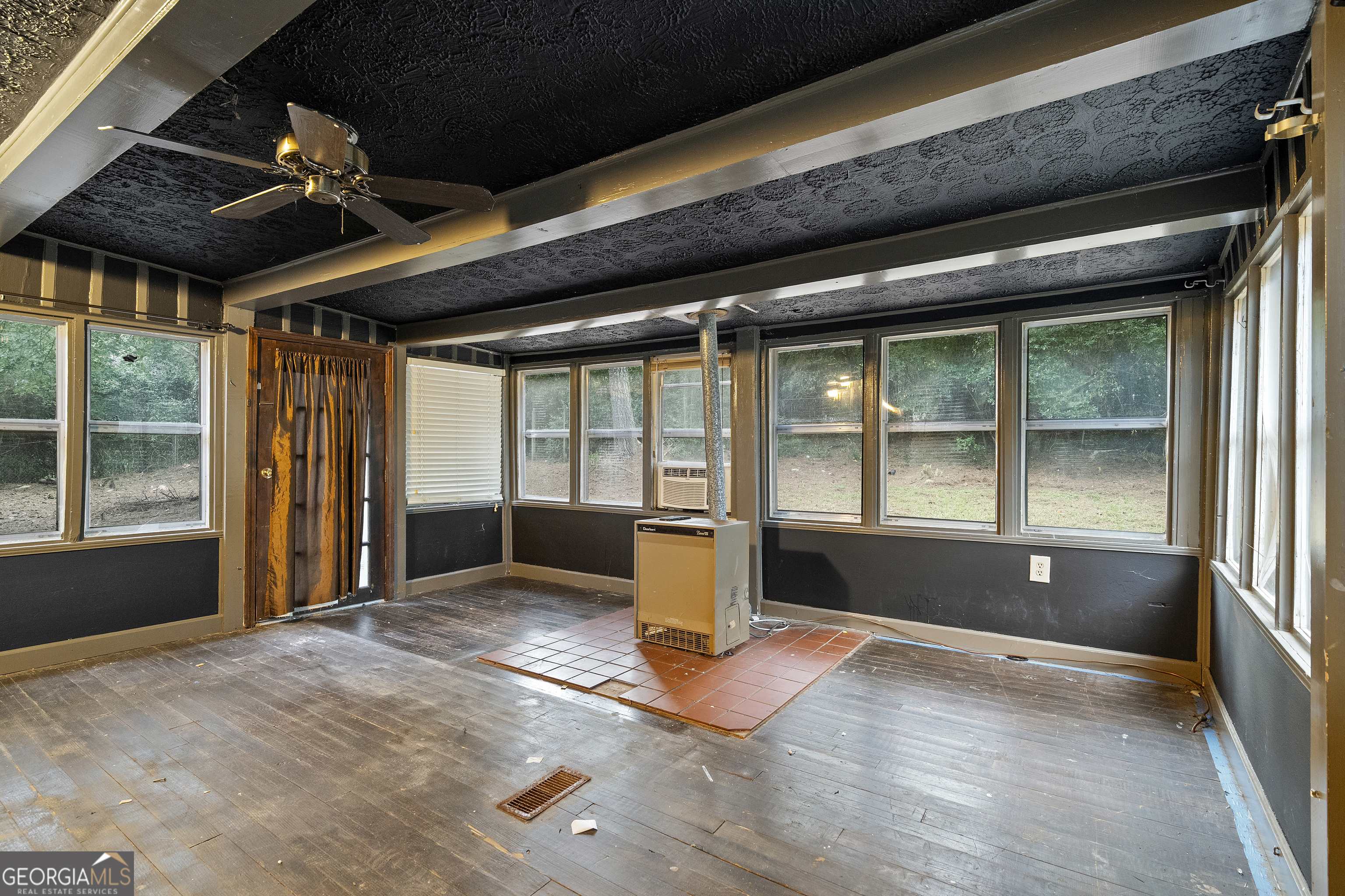 495 Huntington Drive