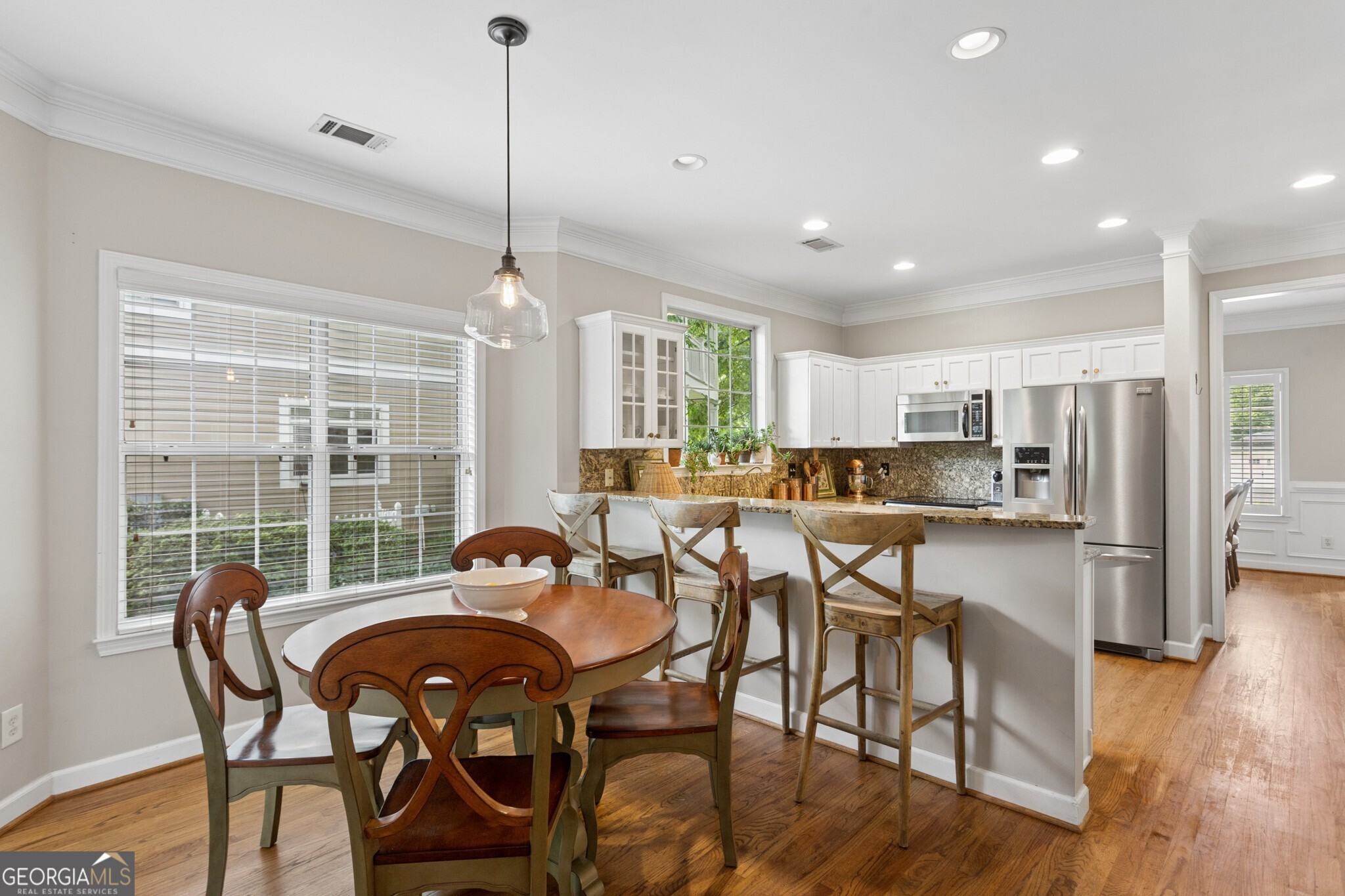 1875 La Dawn Lane NW
