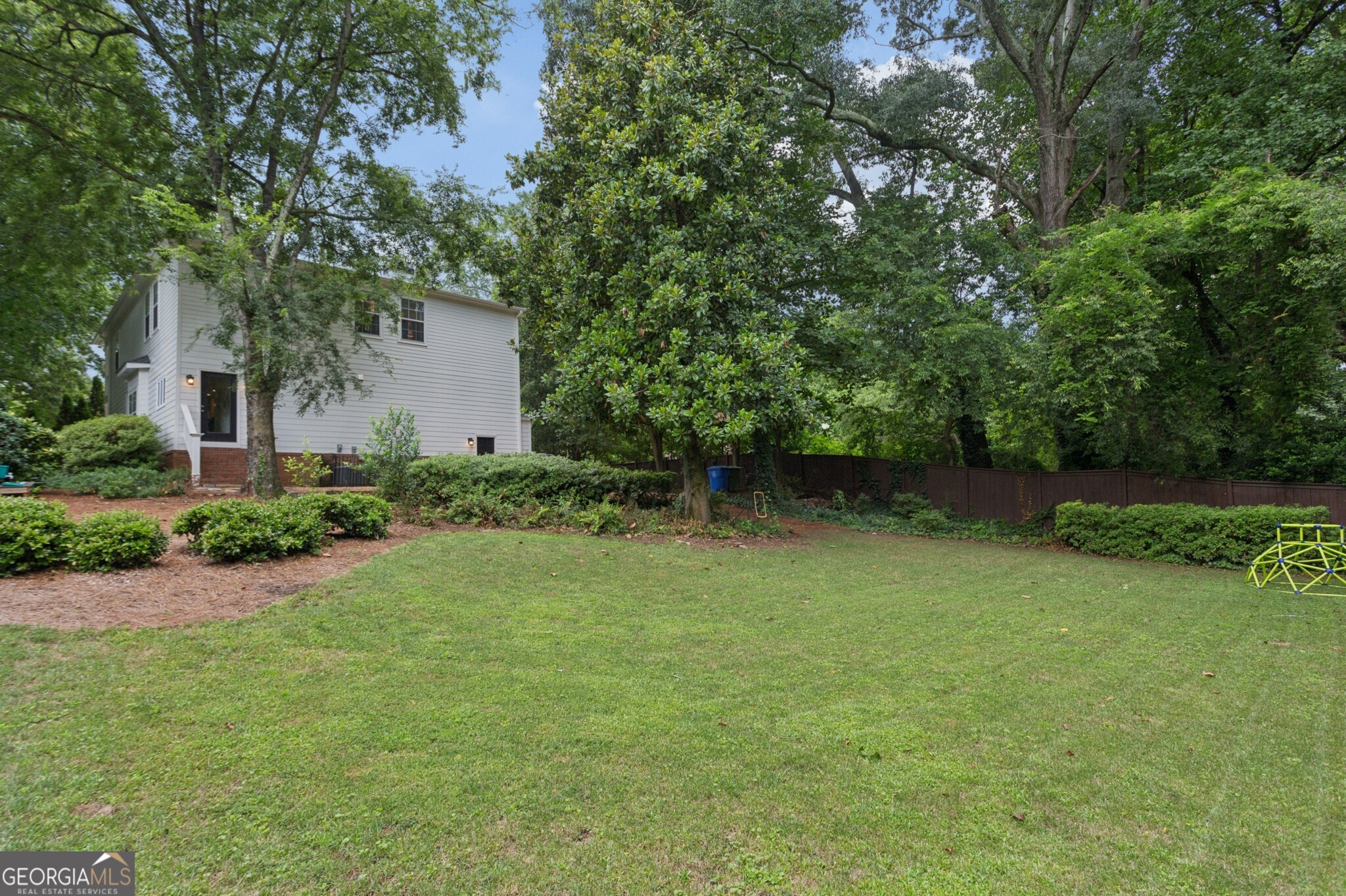 1875 La Dawn Lane NW