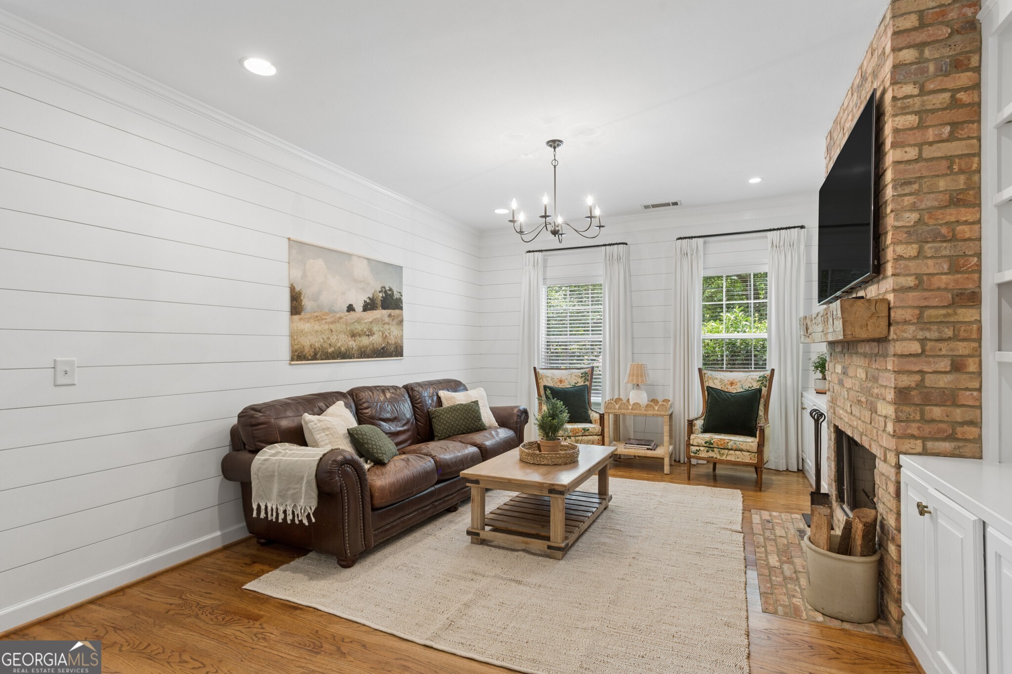1875 La Dawn Lane NW