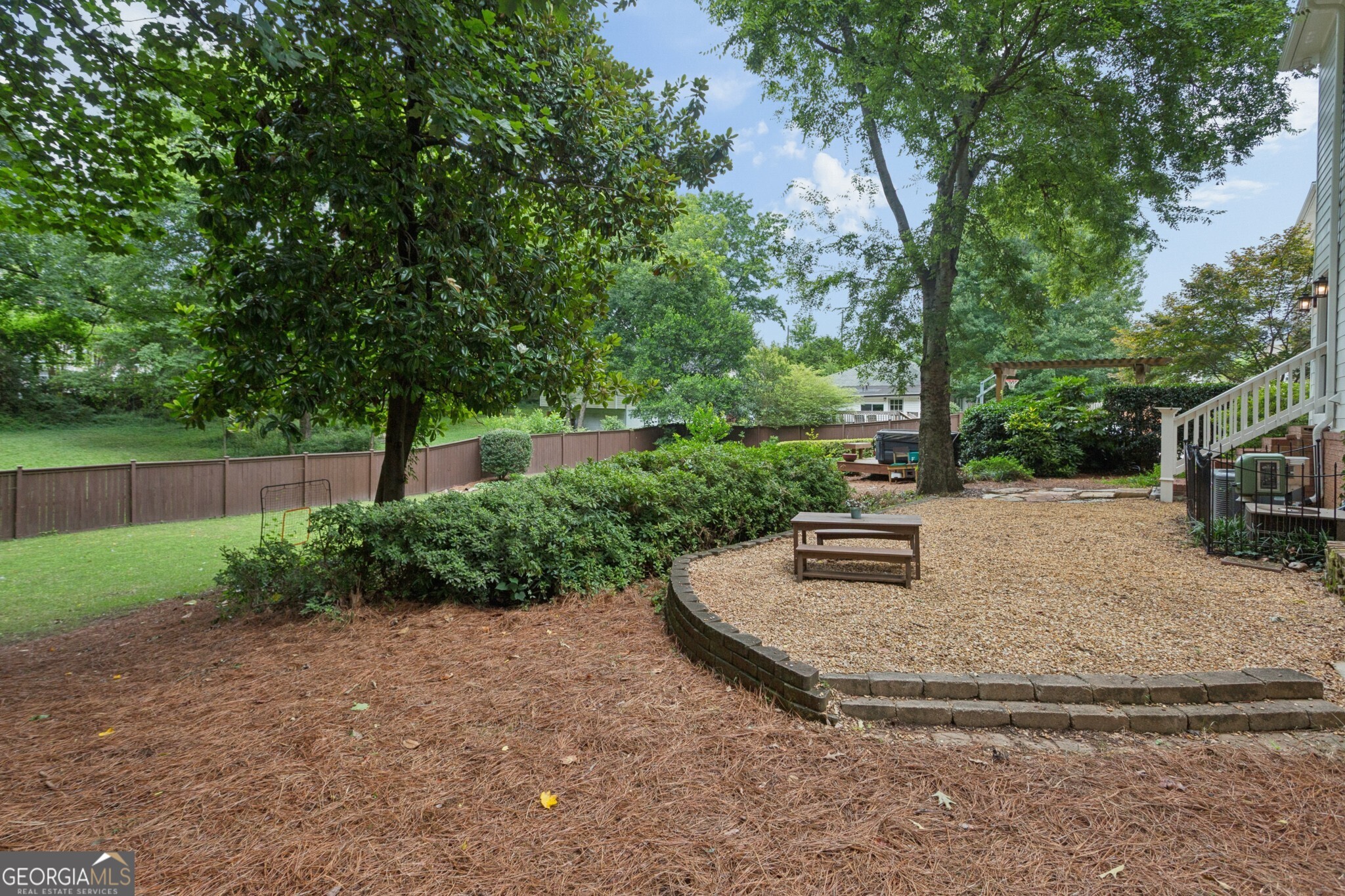 1875 La Dawn Lane NW