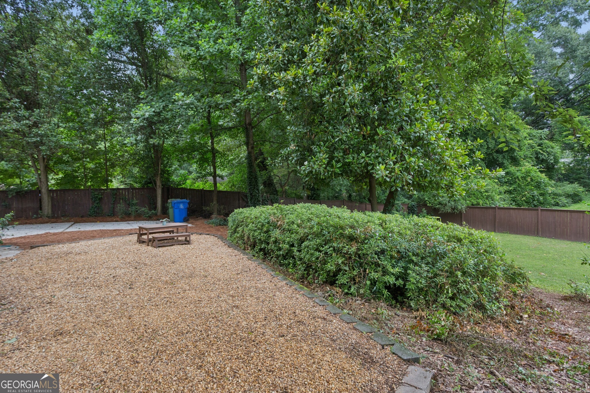 1875 La Dawn Lane NW