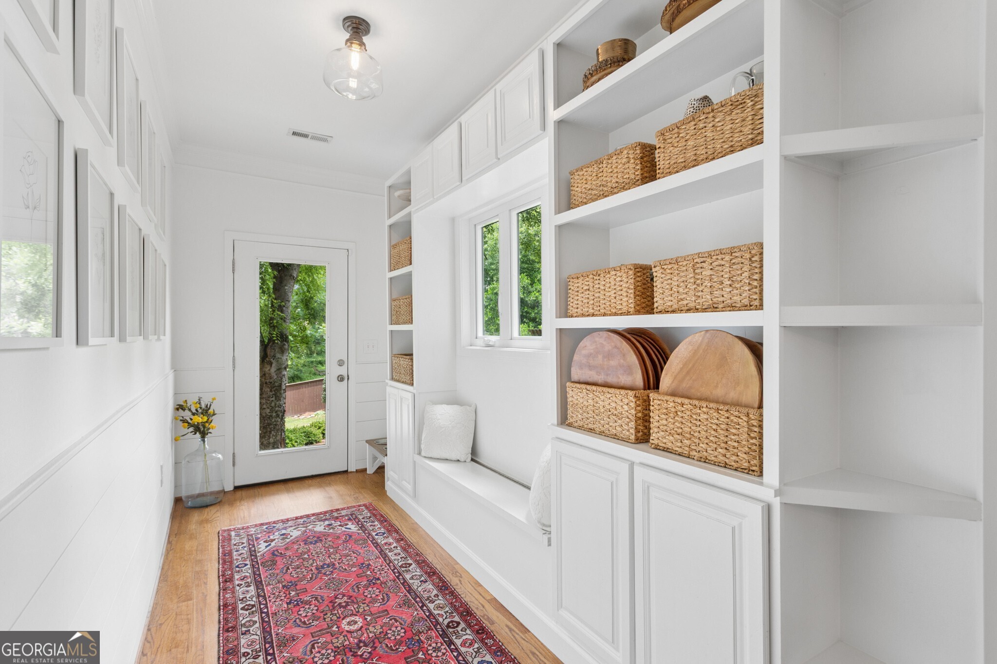 1875 La Dawn Lane NW