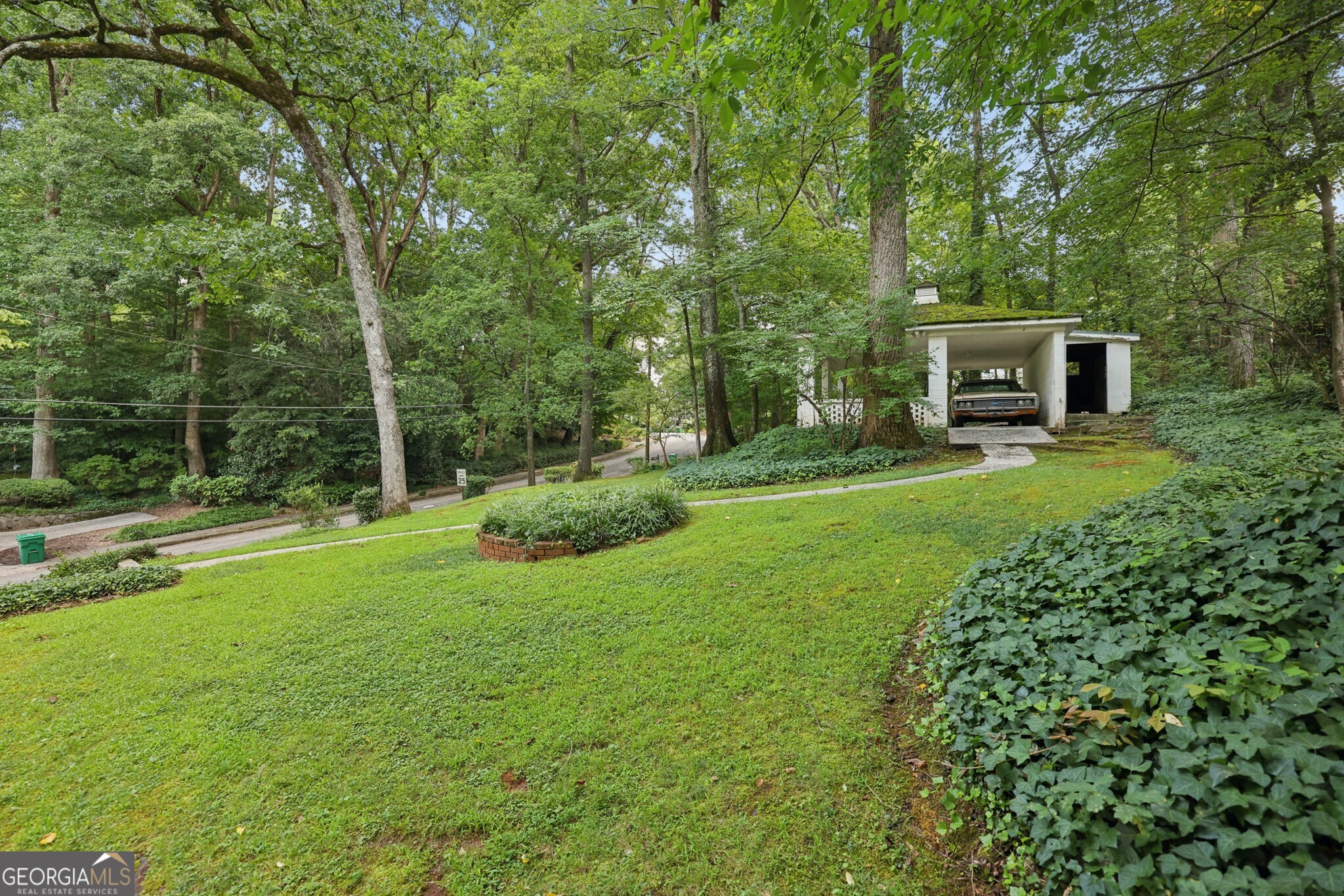 1693 E Clifton Road NE