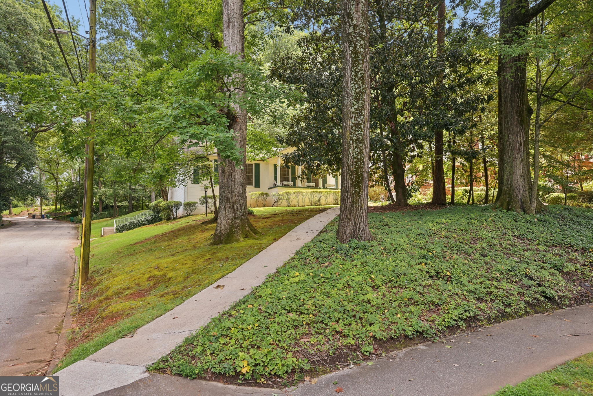 1693 E Clifton Road NE