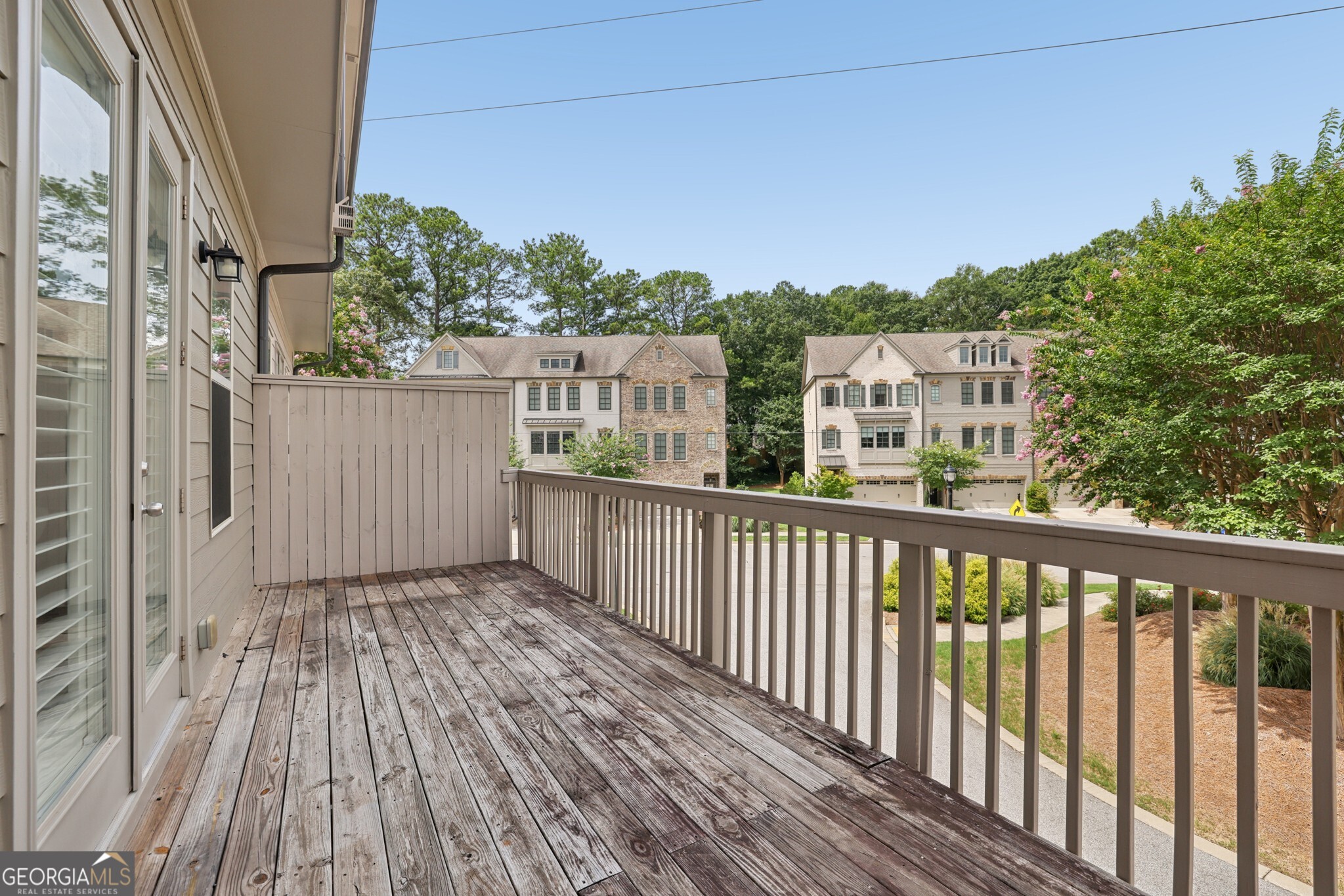 2422 Skyland Way NE