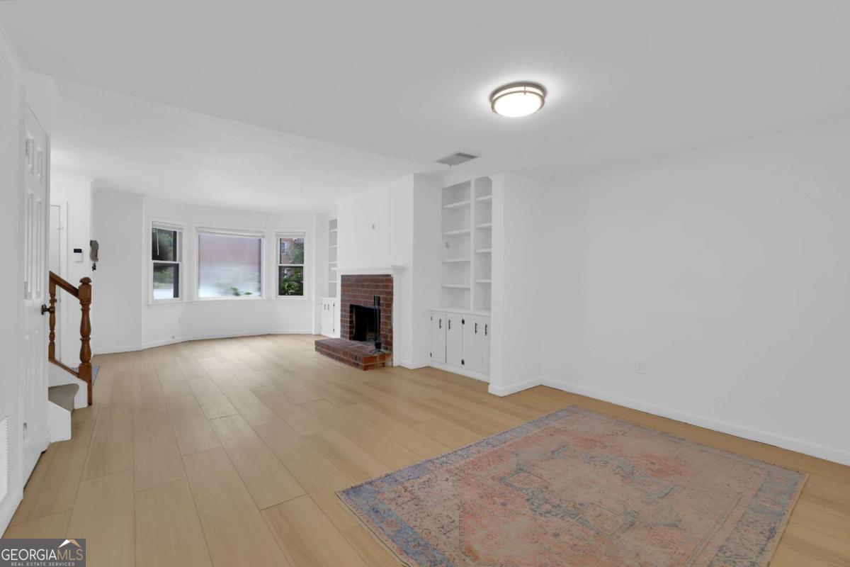 3166 Corner Oak Drive