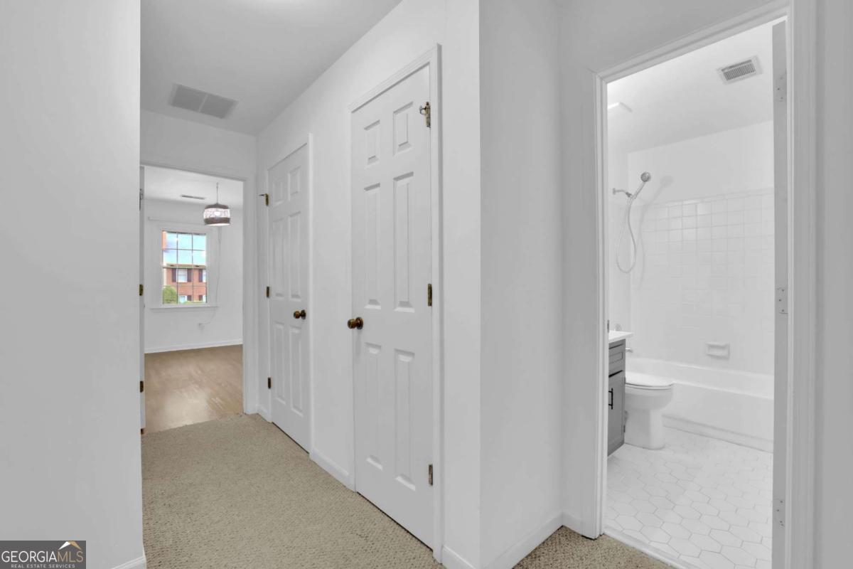 3166 Corner Oak Drive