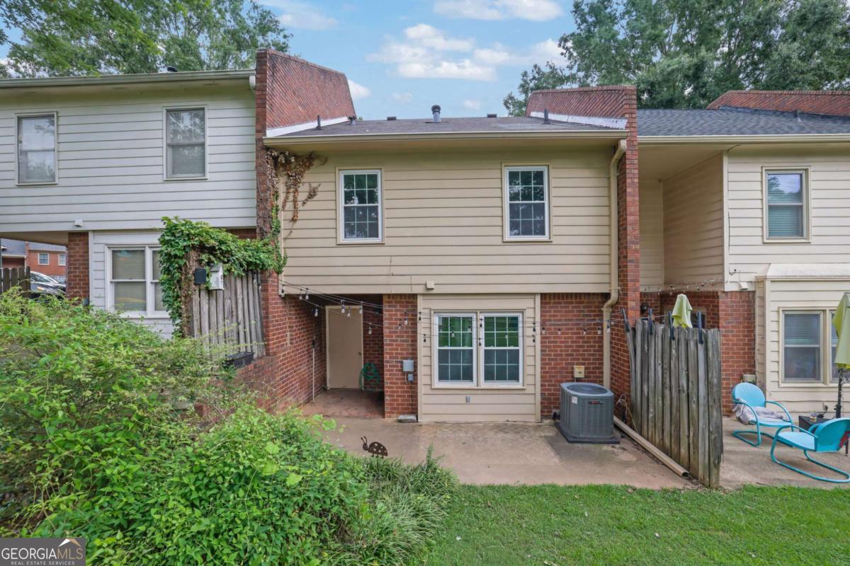 3166 Corner Oak Drive