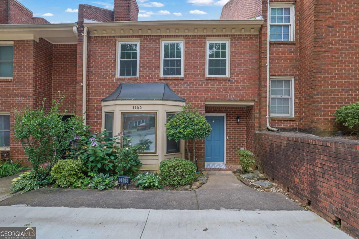 3166 Corner Oak Drive