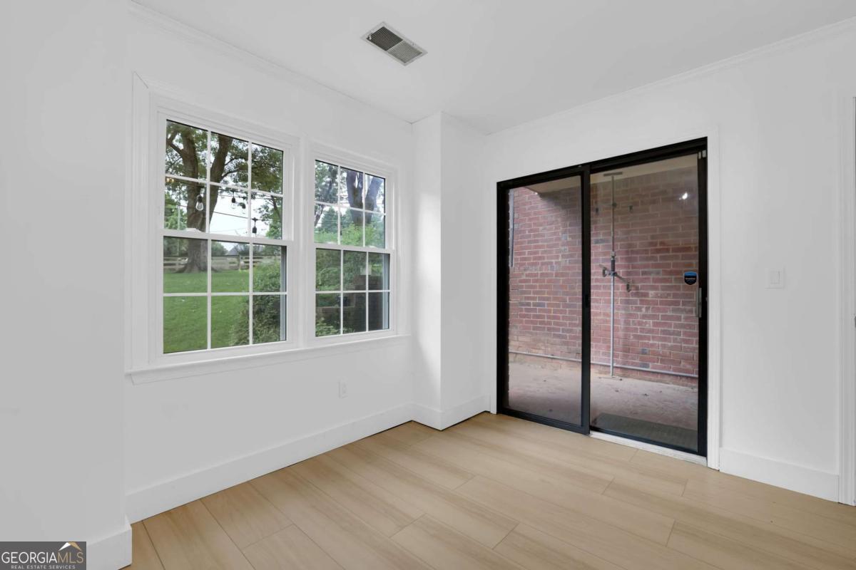 3166 Corner Oak Drive