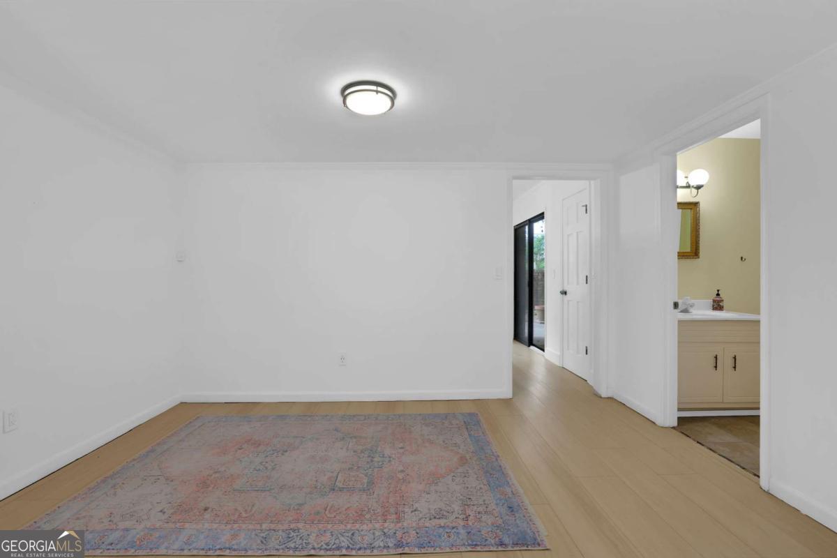 3166 Corner Oak Drive